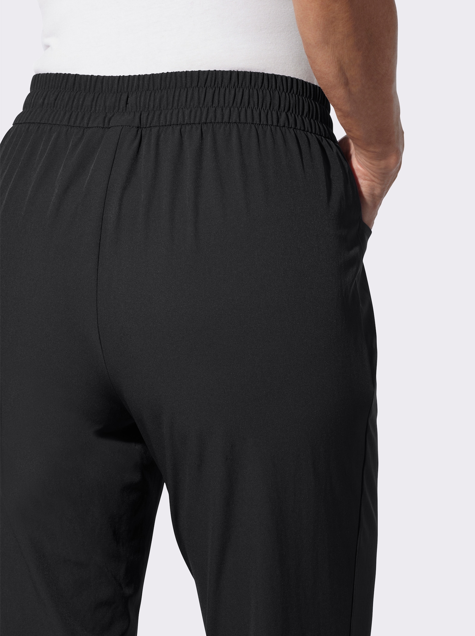 7/8-Hose atmungsaktiv und pflegeleicht - schwarz