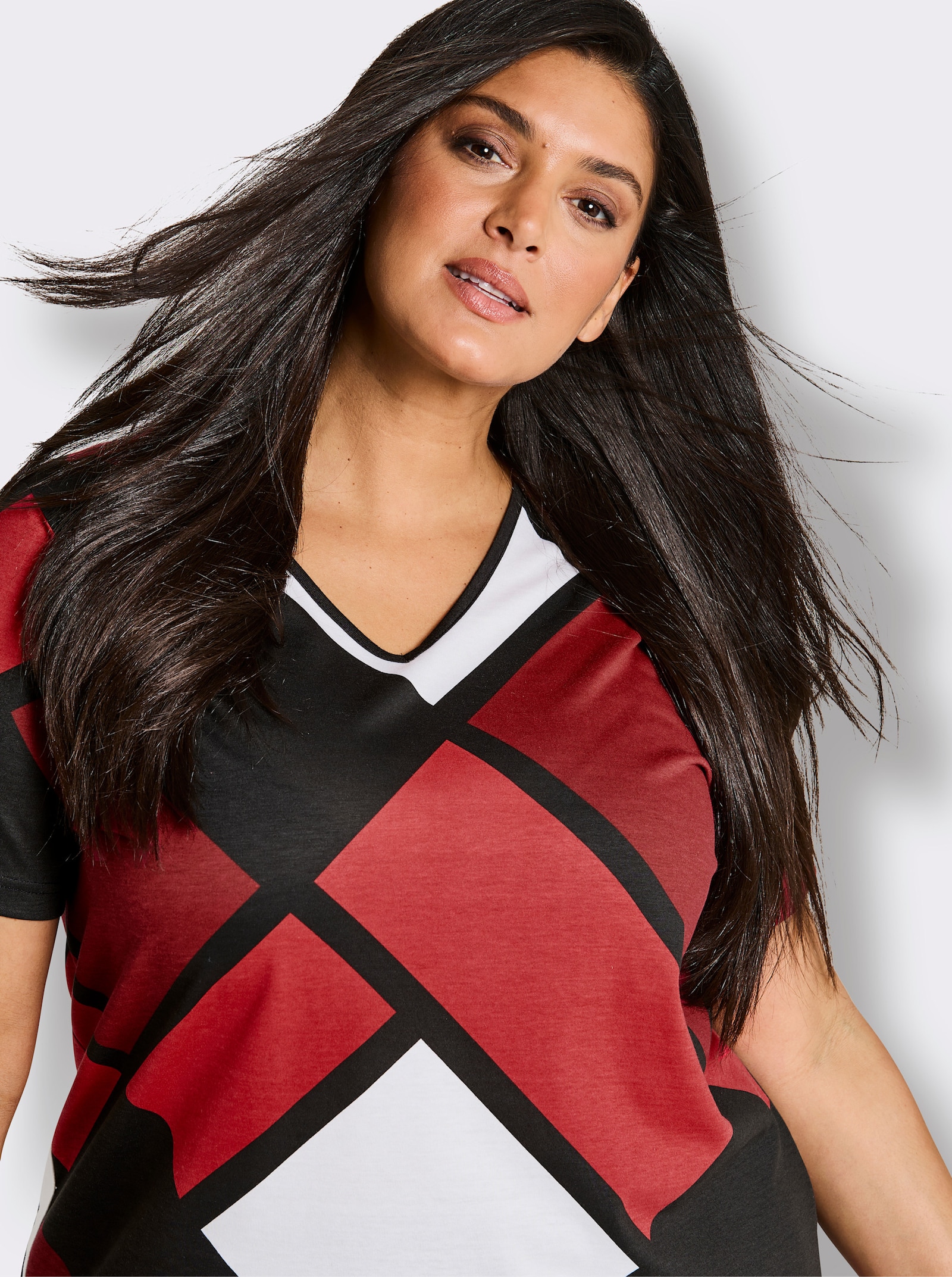 wäschepur Caprianzug mit Grafik-Dessin - schwarz-rot-bedruckt