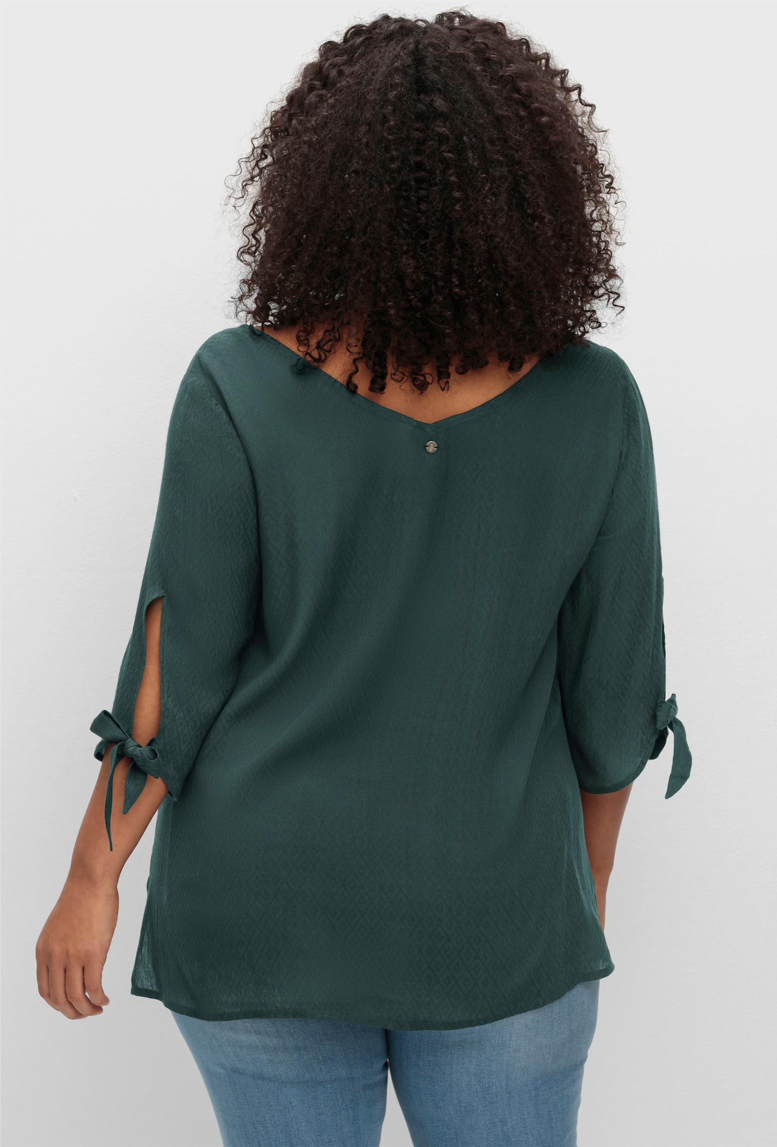 sheego Tunika mit Ärmeldetails und V-Ausschnitt hinten - tiefgrün