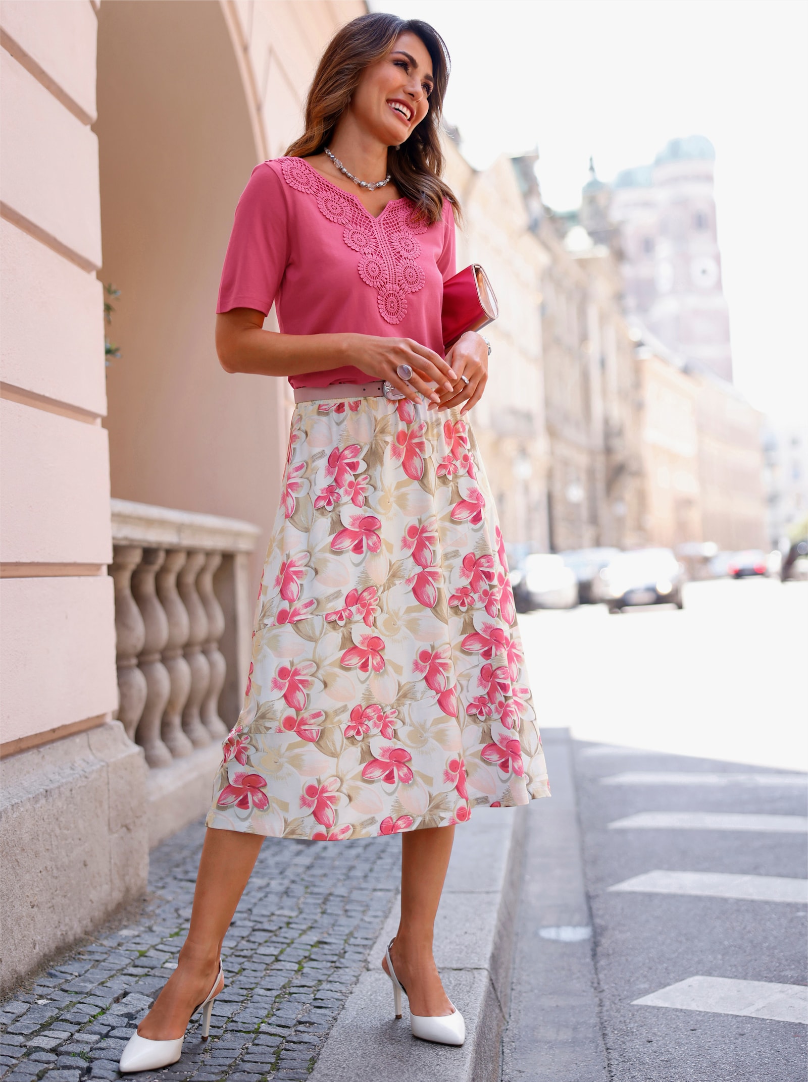 Bahnenrock im floralen Dessin - ecru-fuchsia-bedruckt