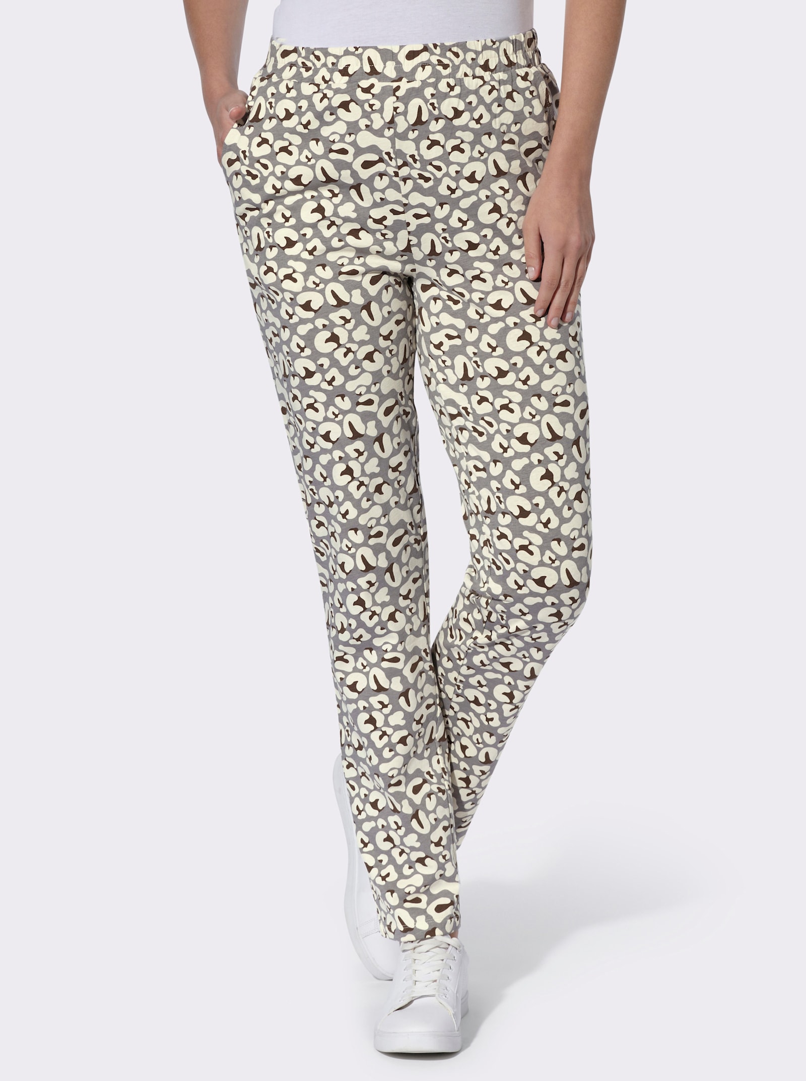 Freizeithose im Leo-Print - grau-bedruckt