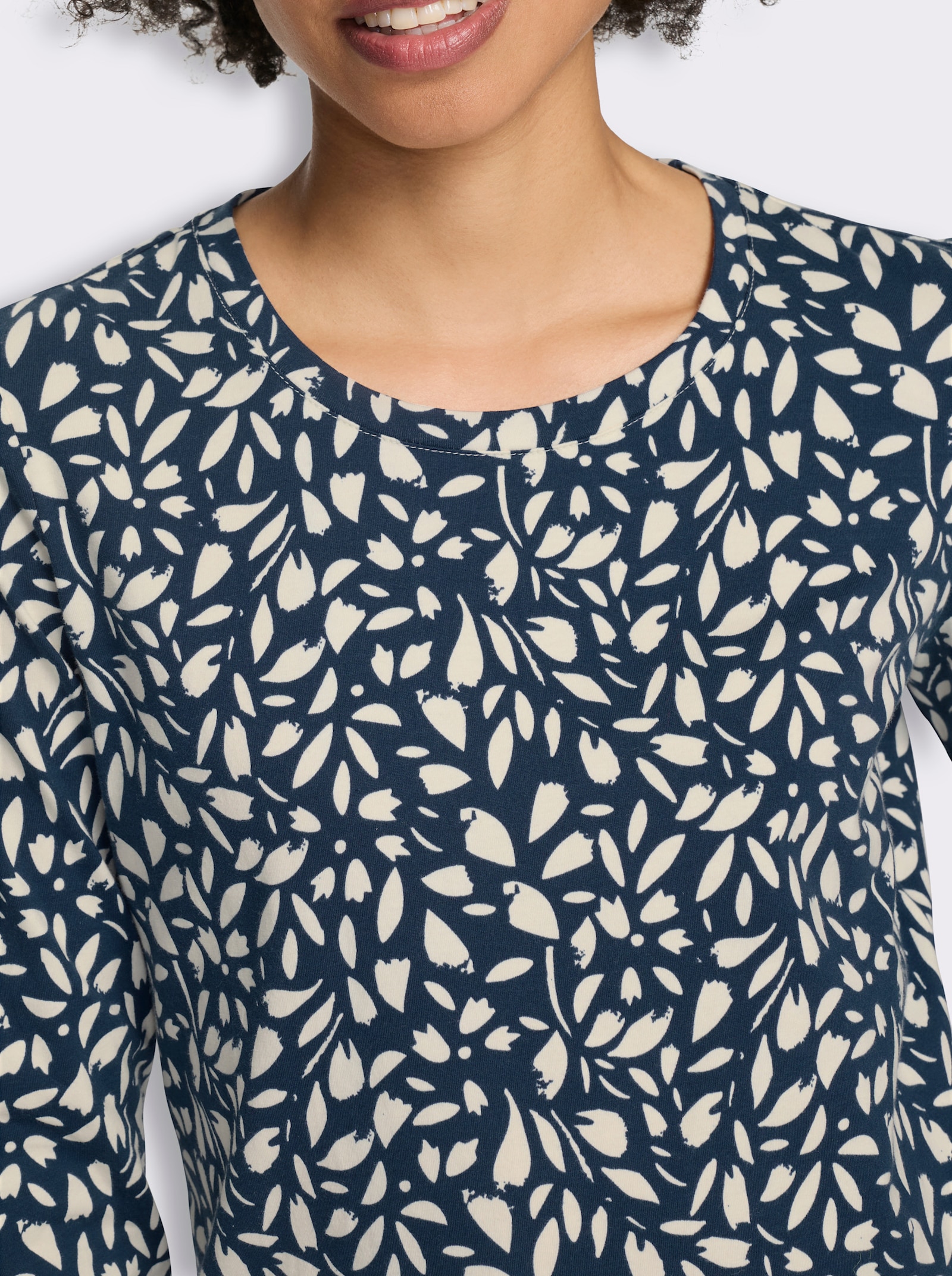 heine Langarmshirt mit Blätter-Dessin - dunkelblau-champagner-bedruckt