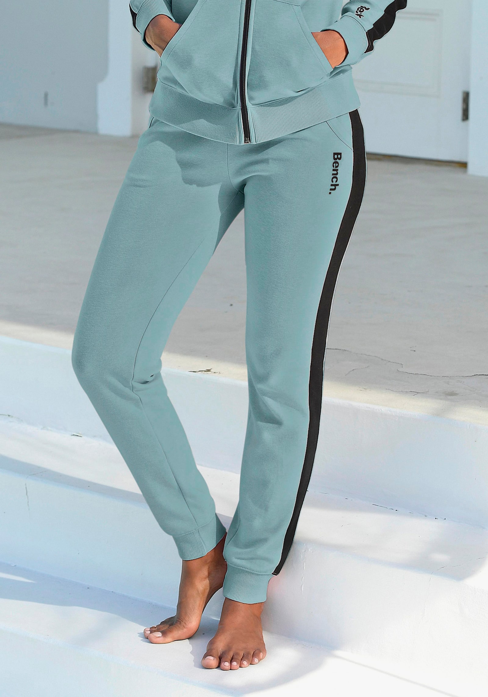 Bench. Loungewear Sweathose - mint-schwarz