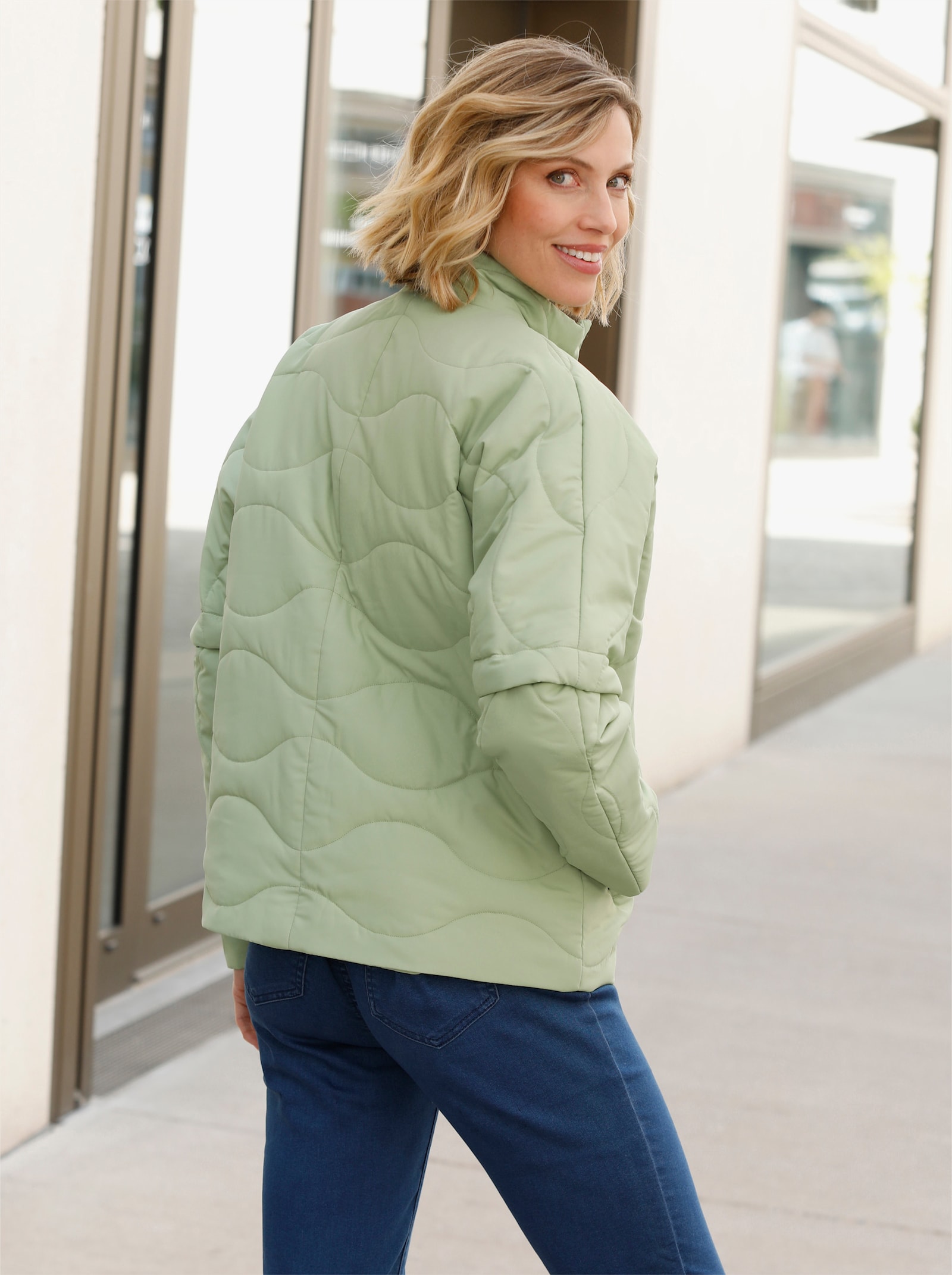 Functioneel jack met variabele mouwlengte - eucalyptus