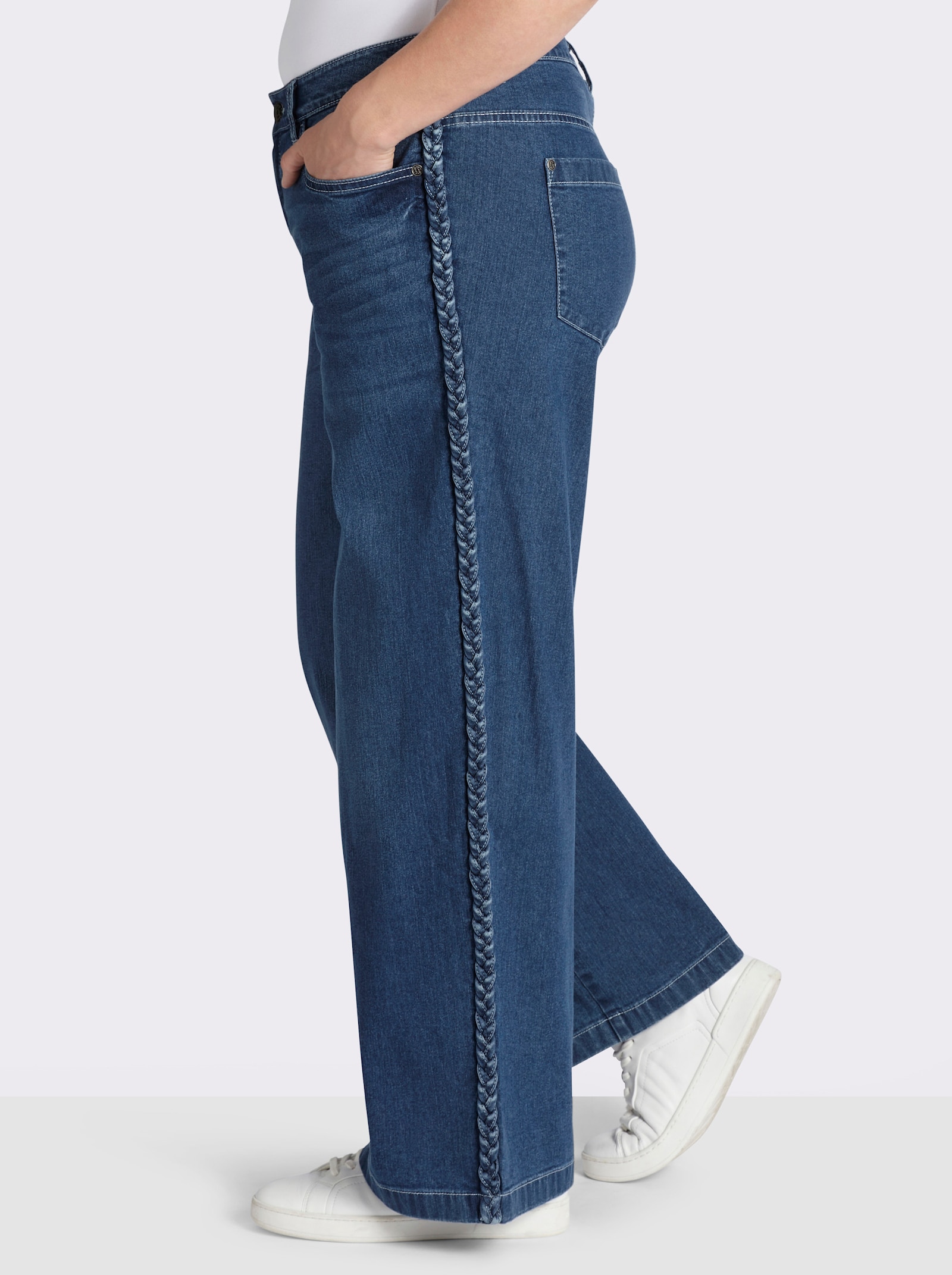 sheego Jeans met gevlochten strepen op de wijde pijpen - blue-stonewashed