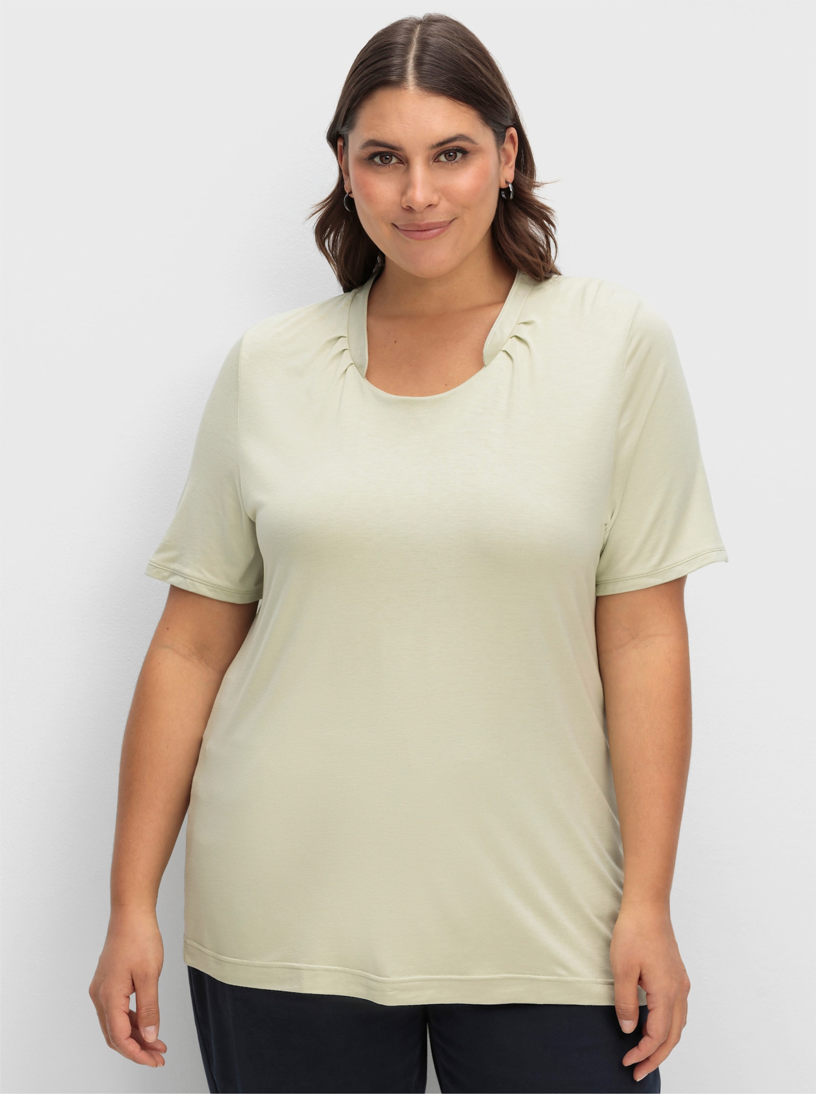 Kurzarmshirt mit Falten vorne - pistazie