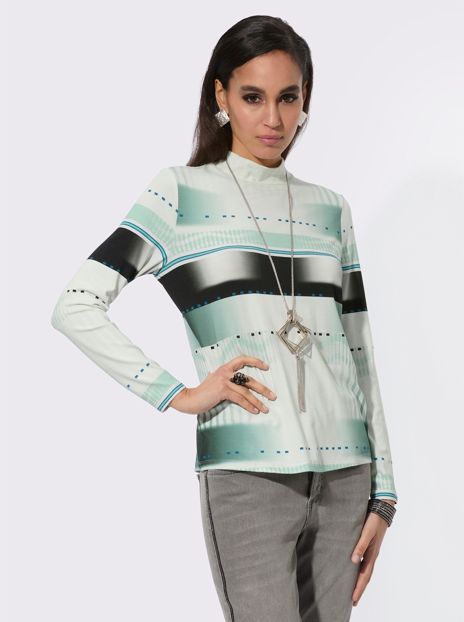 Stehkragenshirt mit platziertem Druck - salbei-schwarz-bedruckt