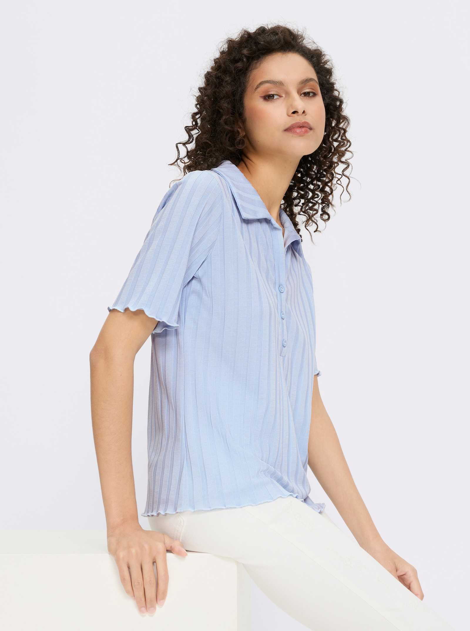 heine Kurzarmshirt mit Wellenkanten - hellblau