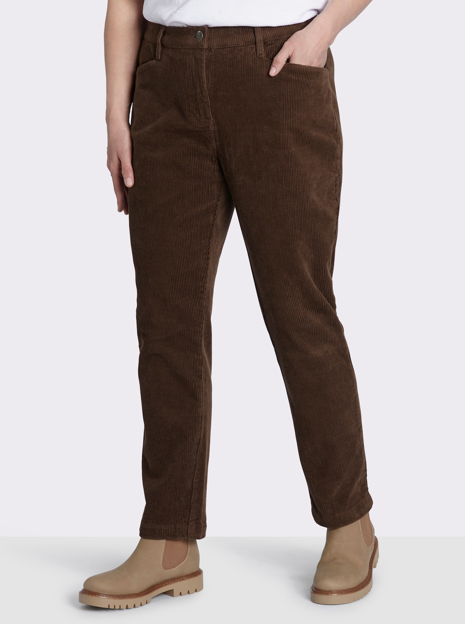 sheego Cordhose mit schmalem Bein - schoko