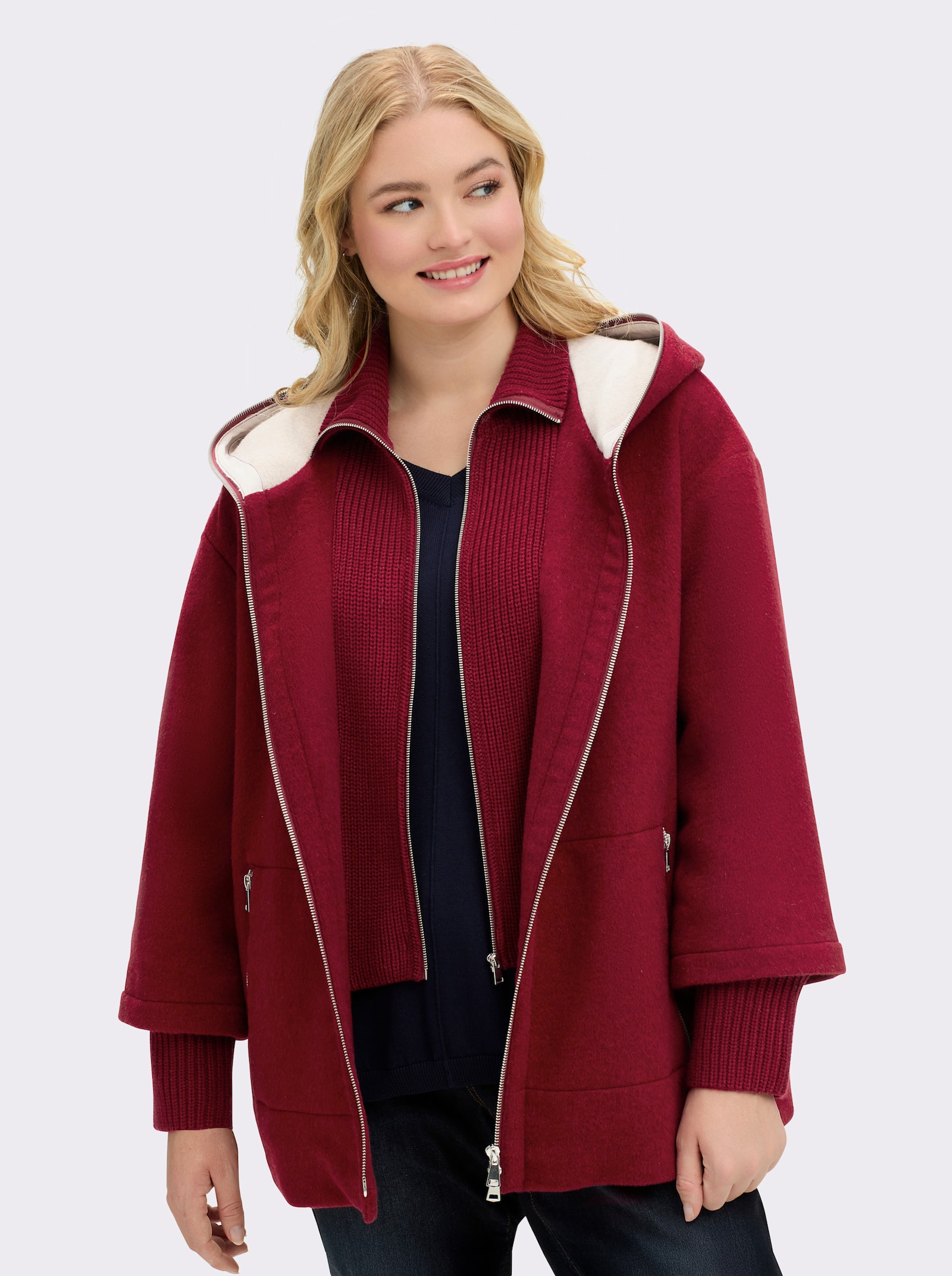 Manisa Wolljacke mit Strickeinsatz am Kragen - kirsche