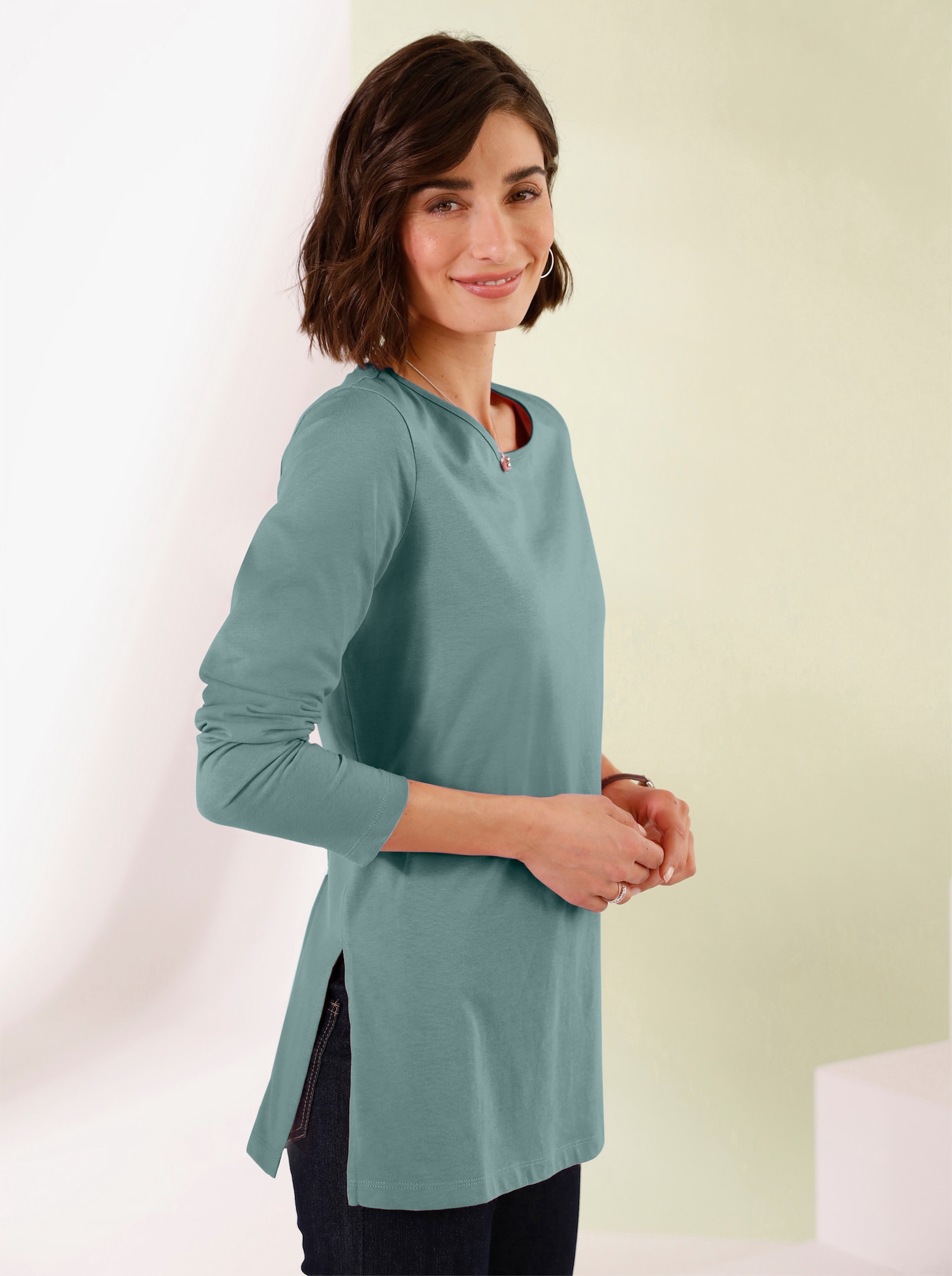Langarmshirt mit hohen Seitenschlitzen - jade
