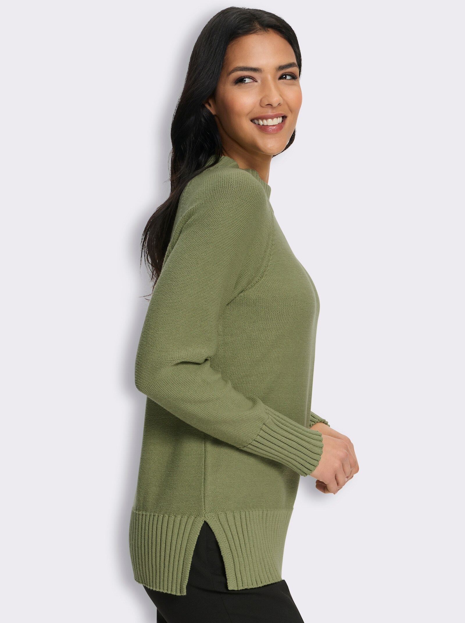 Stehkragenpullover mit Zierknopfleiste hinten - schilf