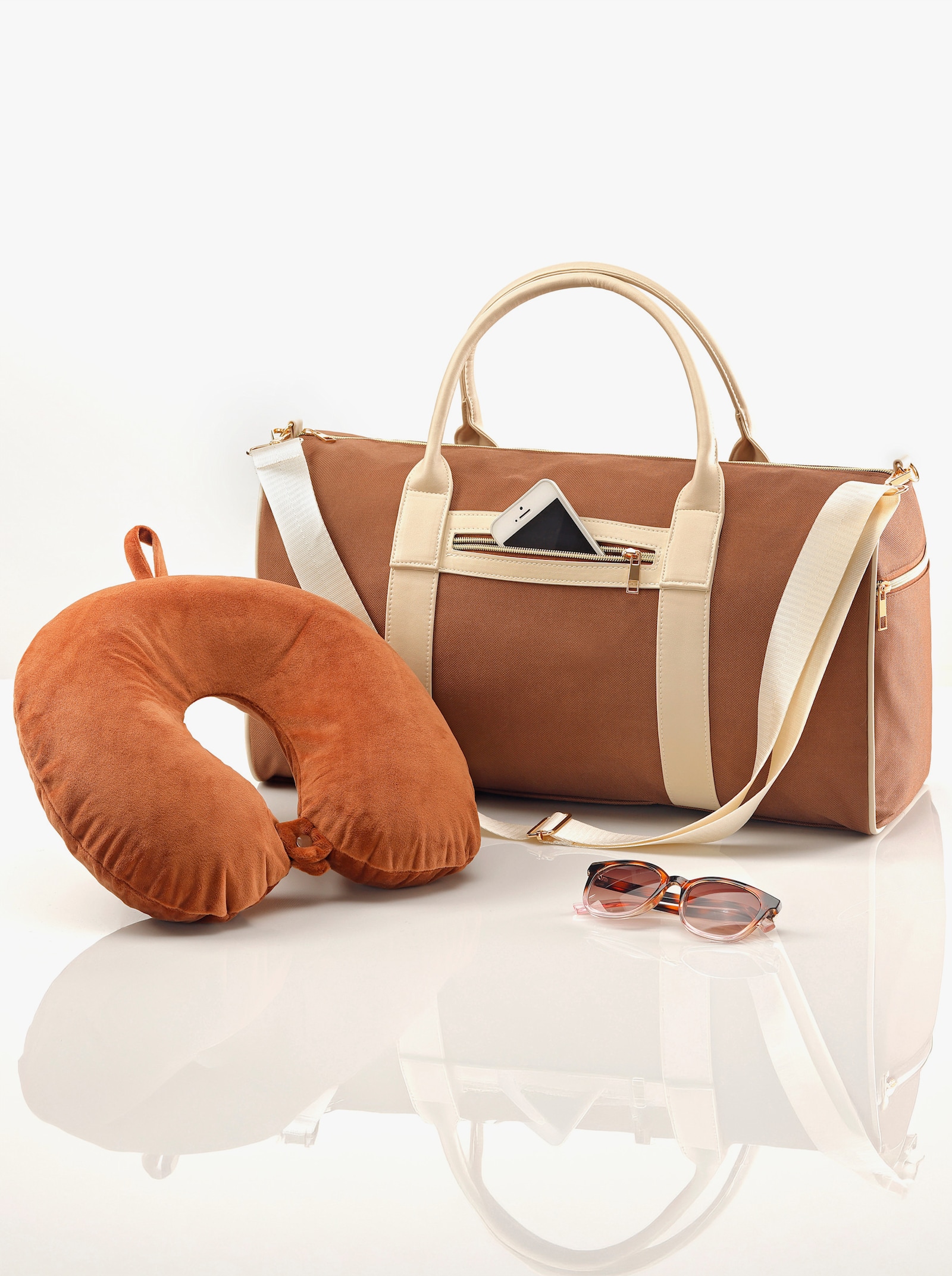 Weekender mit Kissen - braun