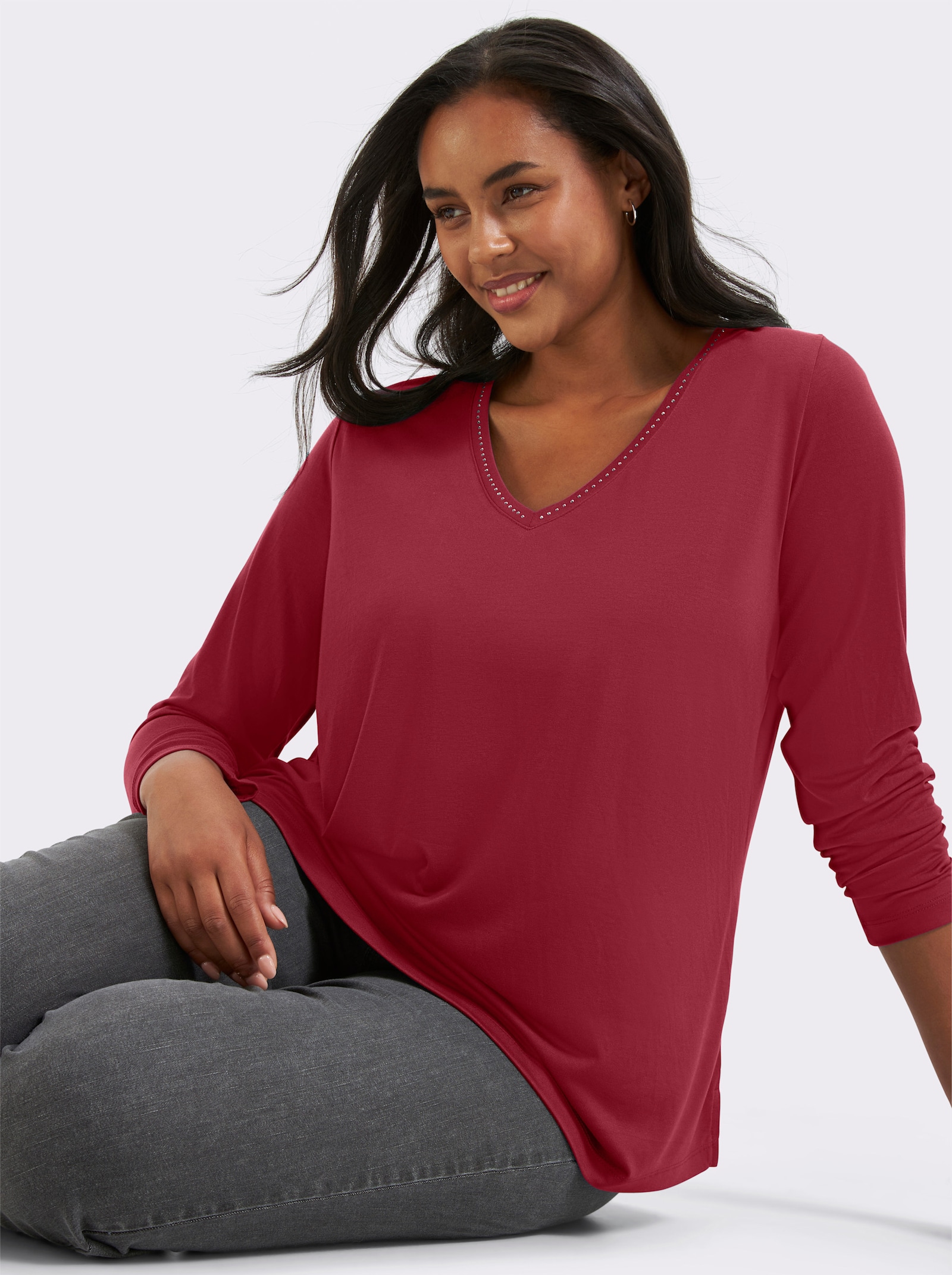 sheego V-Shirt mit Strasssteinen - kirsche