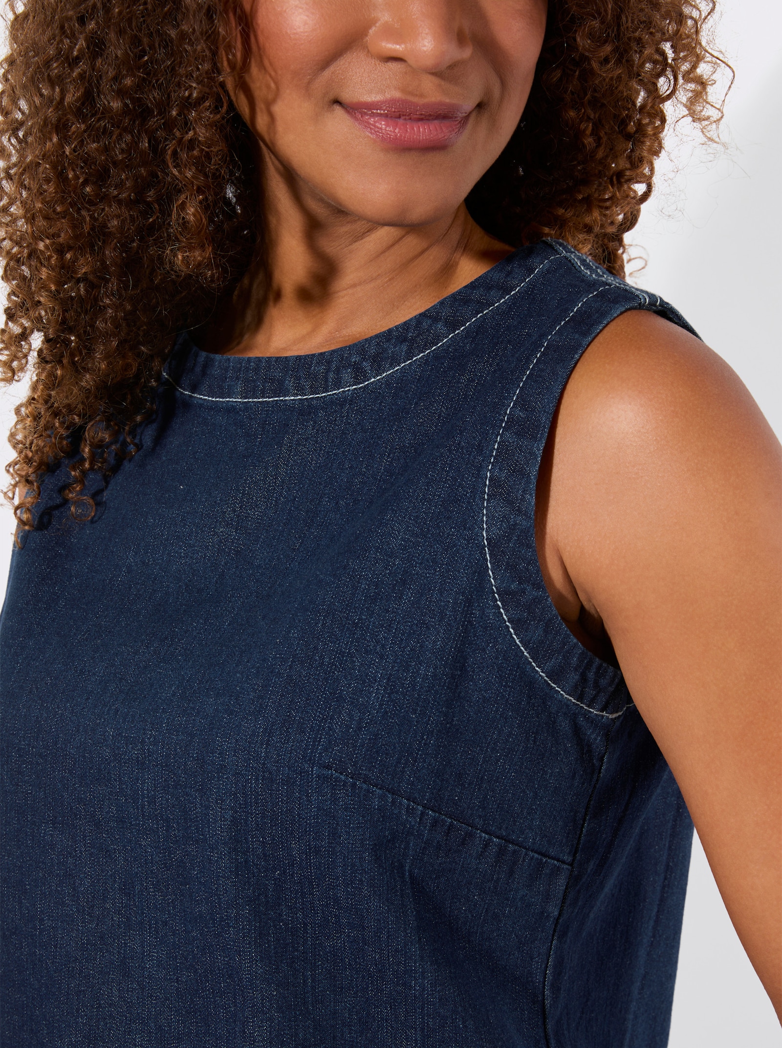 Jeanstop mit Knopfverschluss hinten - blue-stone-washed