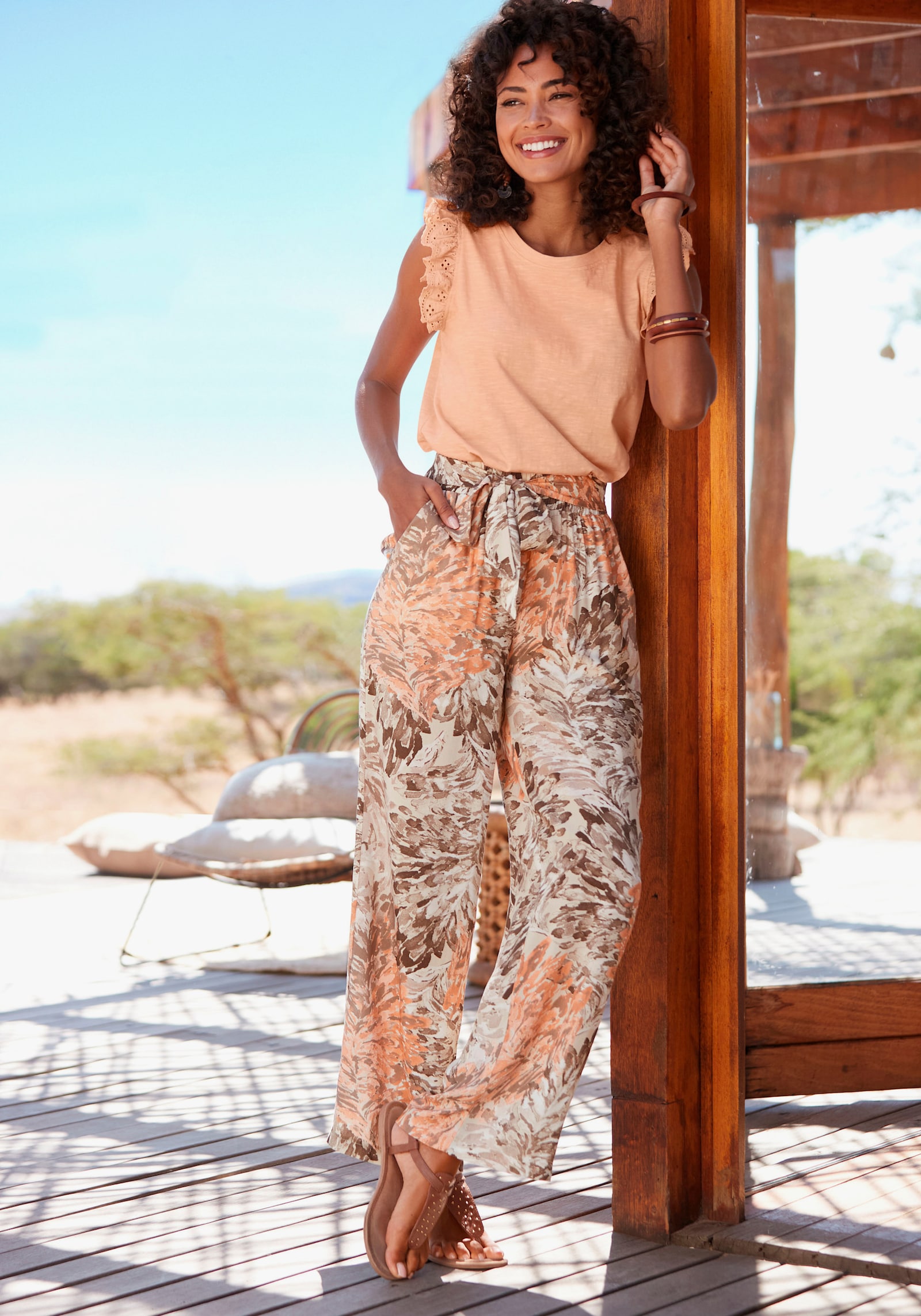 LASCANA palazzo-broek - apricot/taupe bedrukt