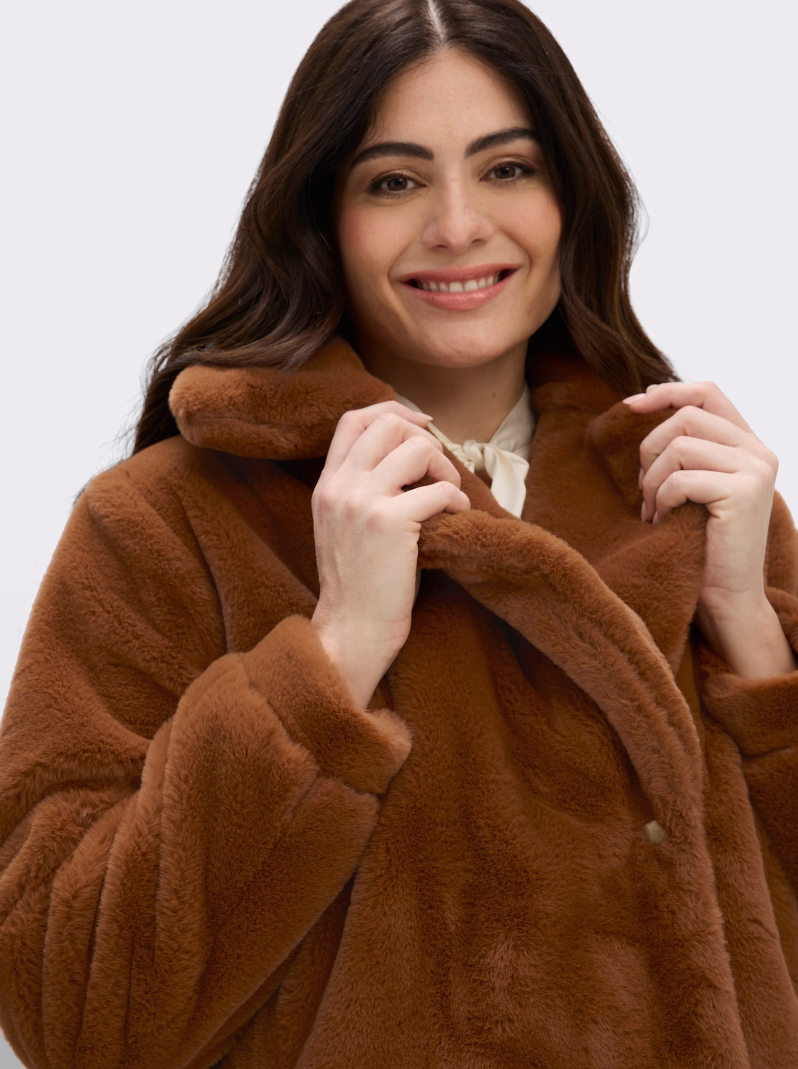 sheego Kurzjacke mit Reverskragen - cognac