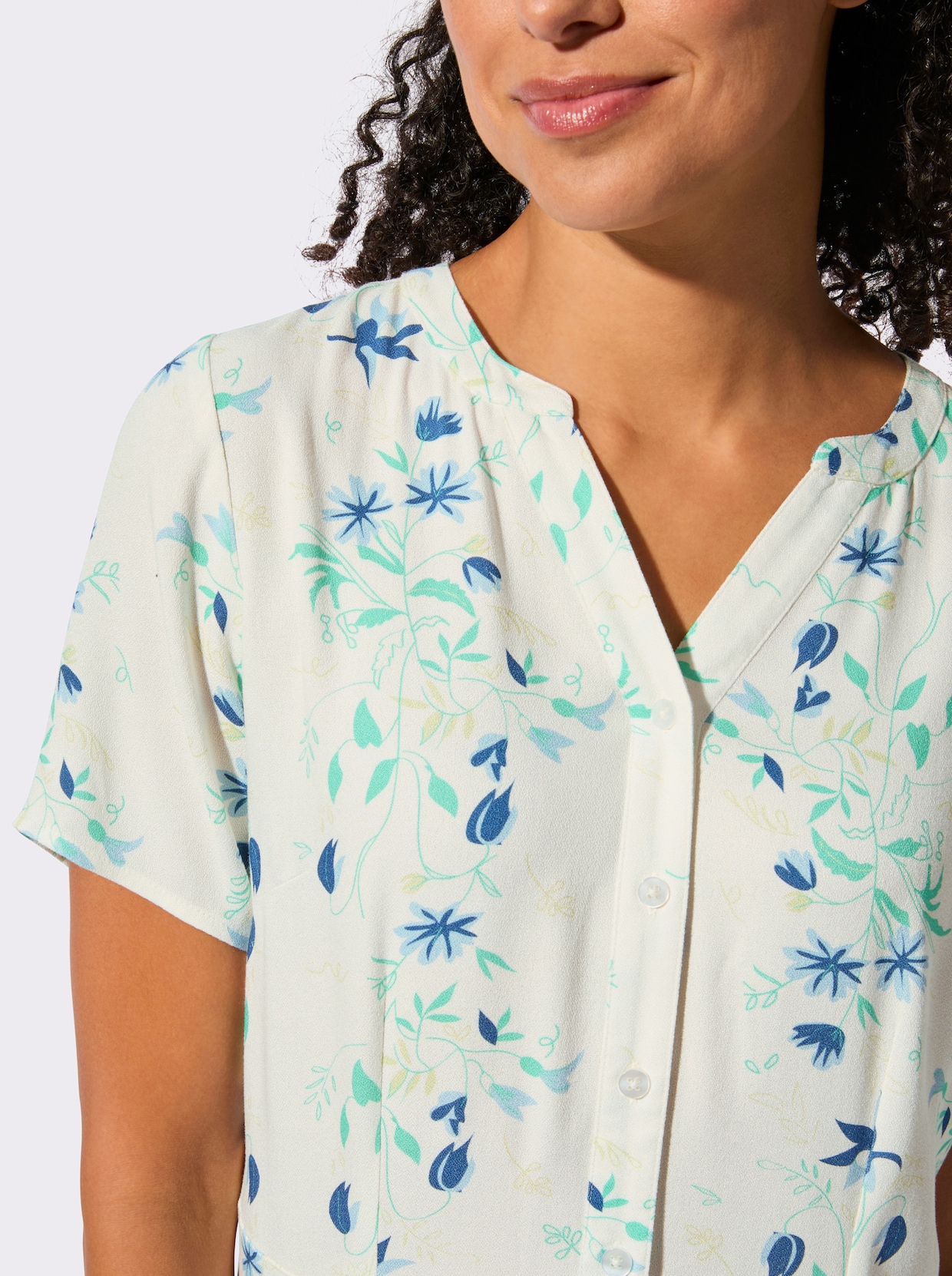 Vävd klänning i vådskuren modell - ecru-blågrön-med tryck