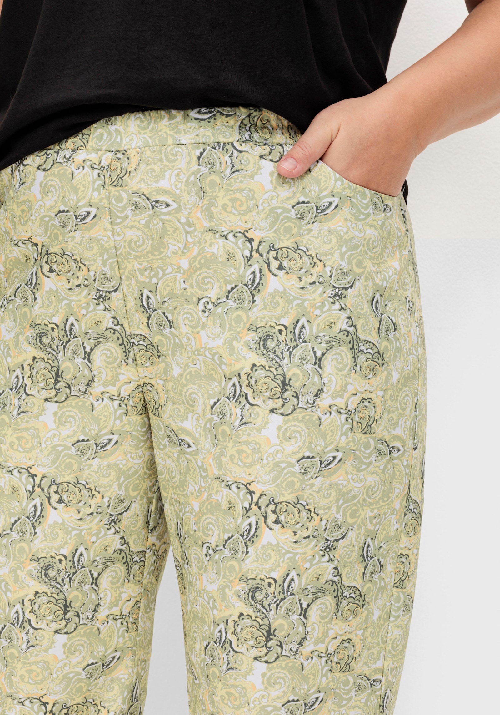 Druckhose mit Paisley-Muster - lindgrün-zitrone-bedruckt