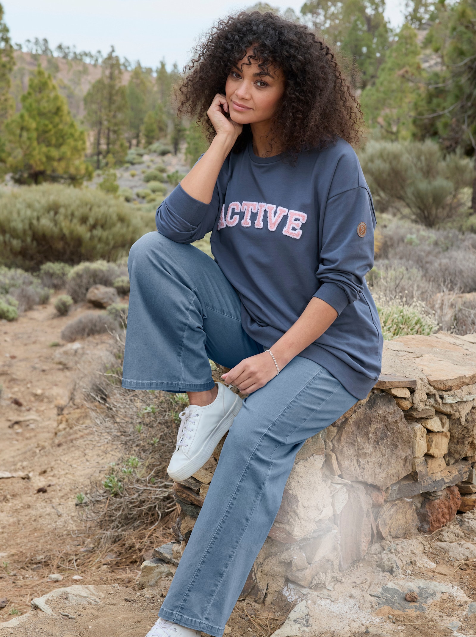 sheego Broek met wijde pijpen en bindceintuur - blue-bleached