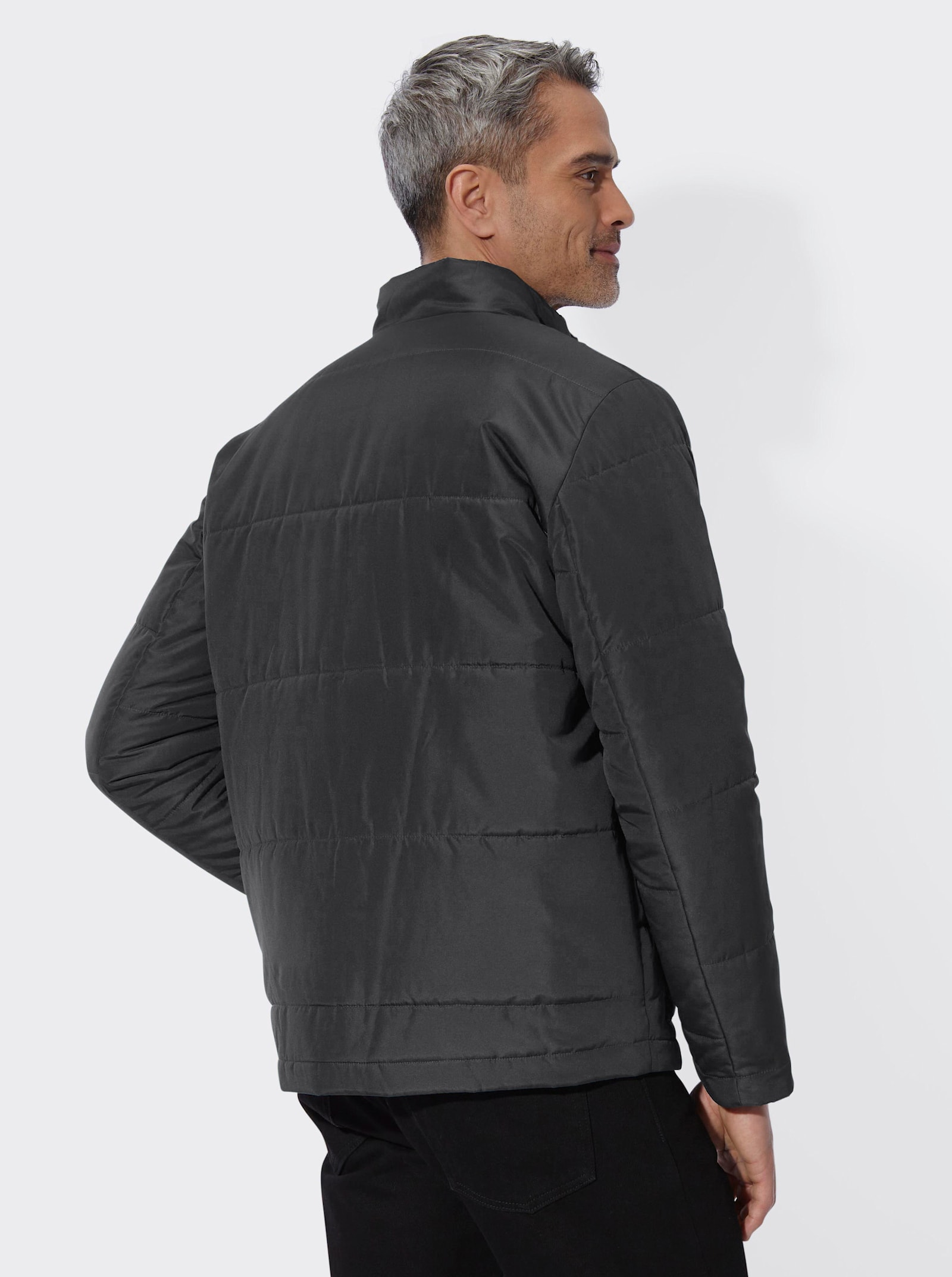 Steppjacke mit Stehkragen - schwarz