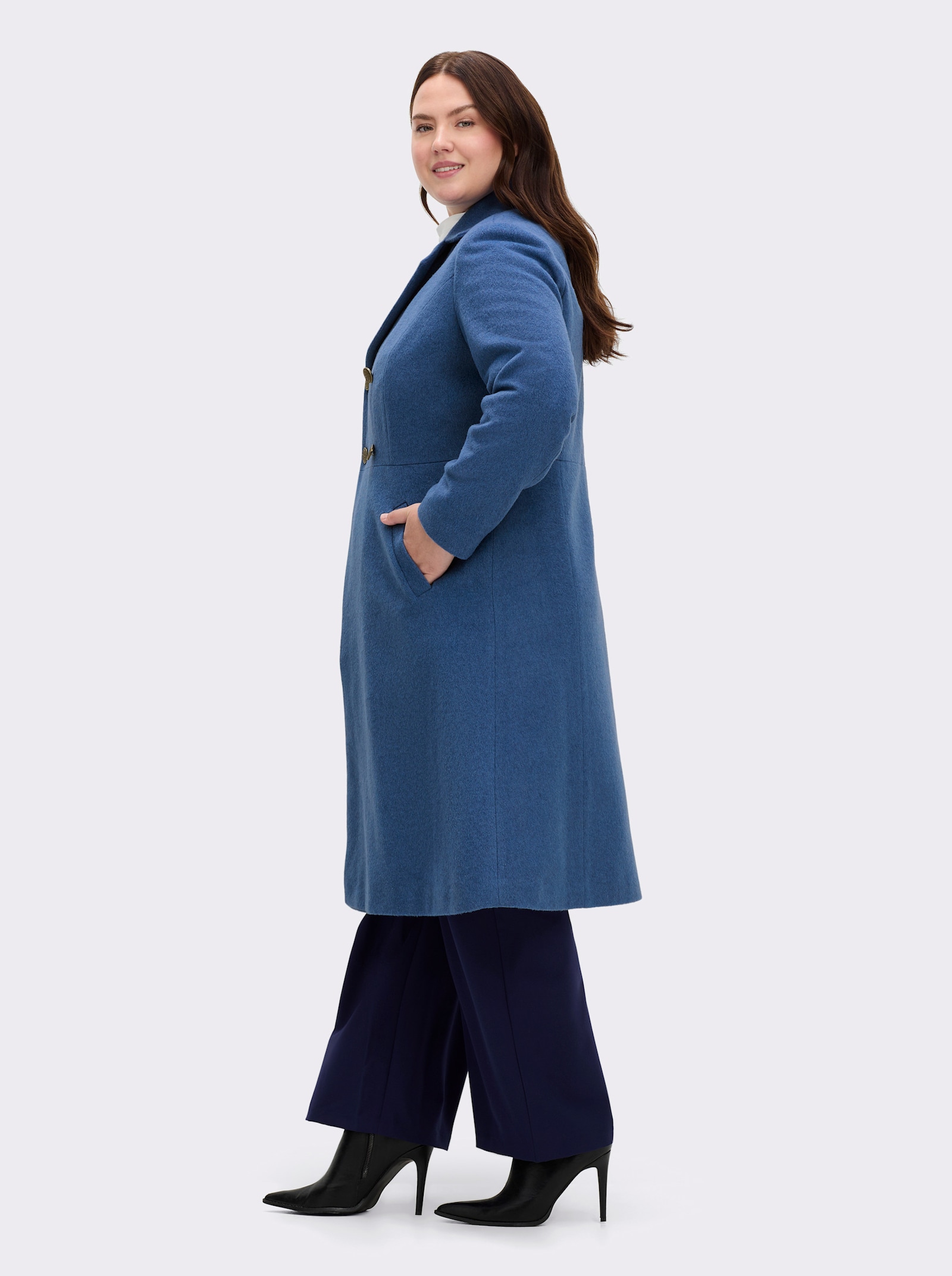 sheego by Joe Browns Manteau d'hiver avec col à revers et patte de boutonnage - bleu jean