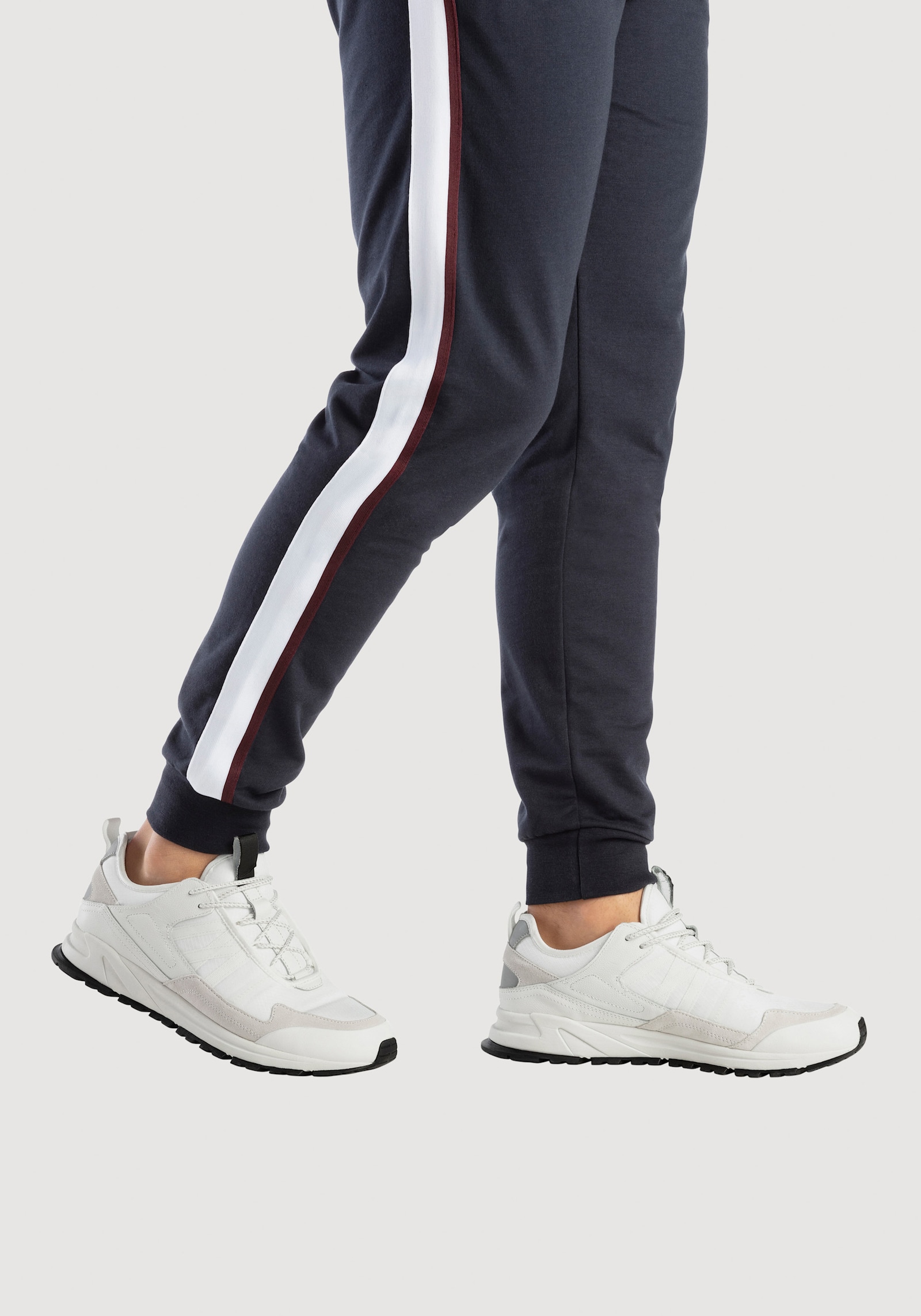 Bench. Loungewear Sweathose - navy-weiß