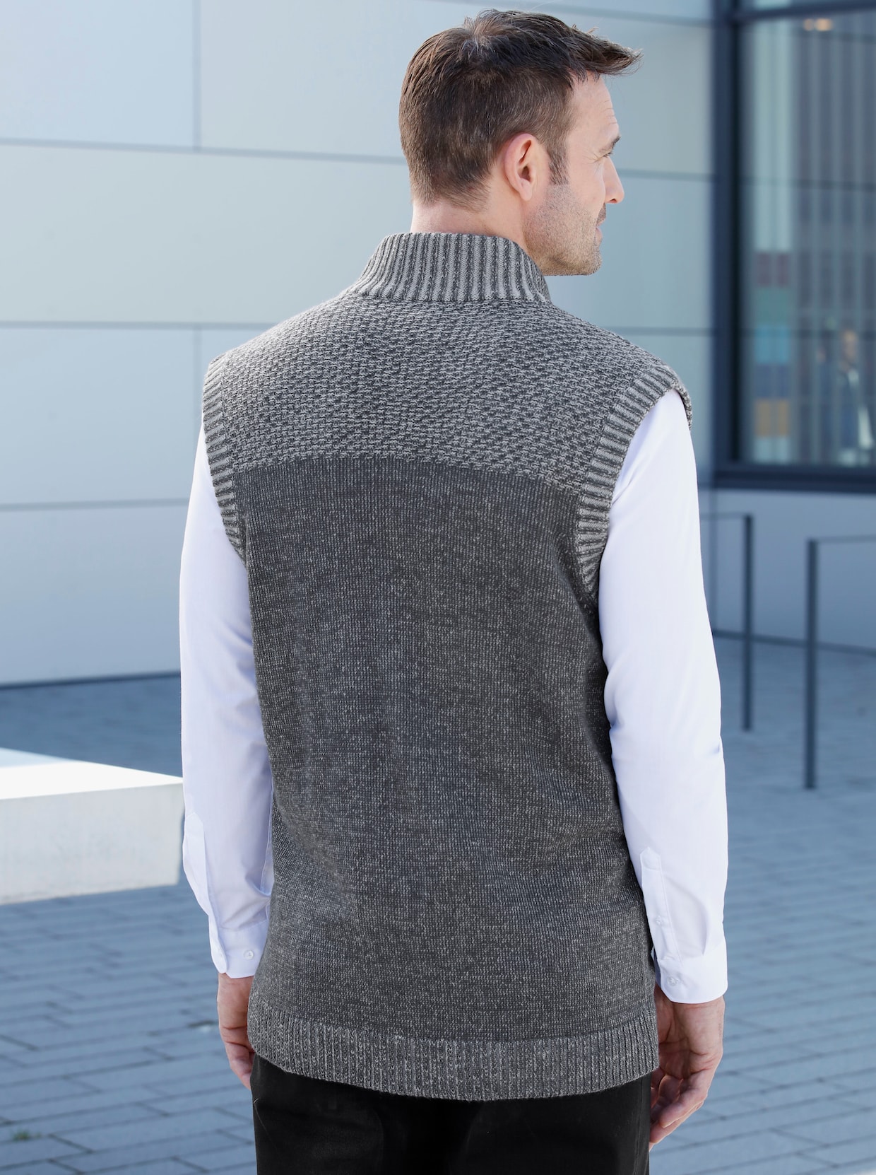 Strickweste - grau-meliert
