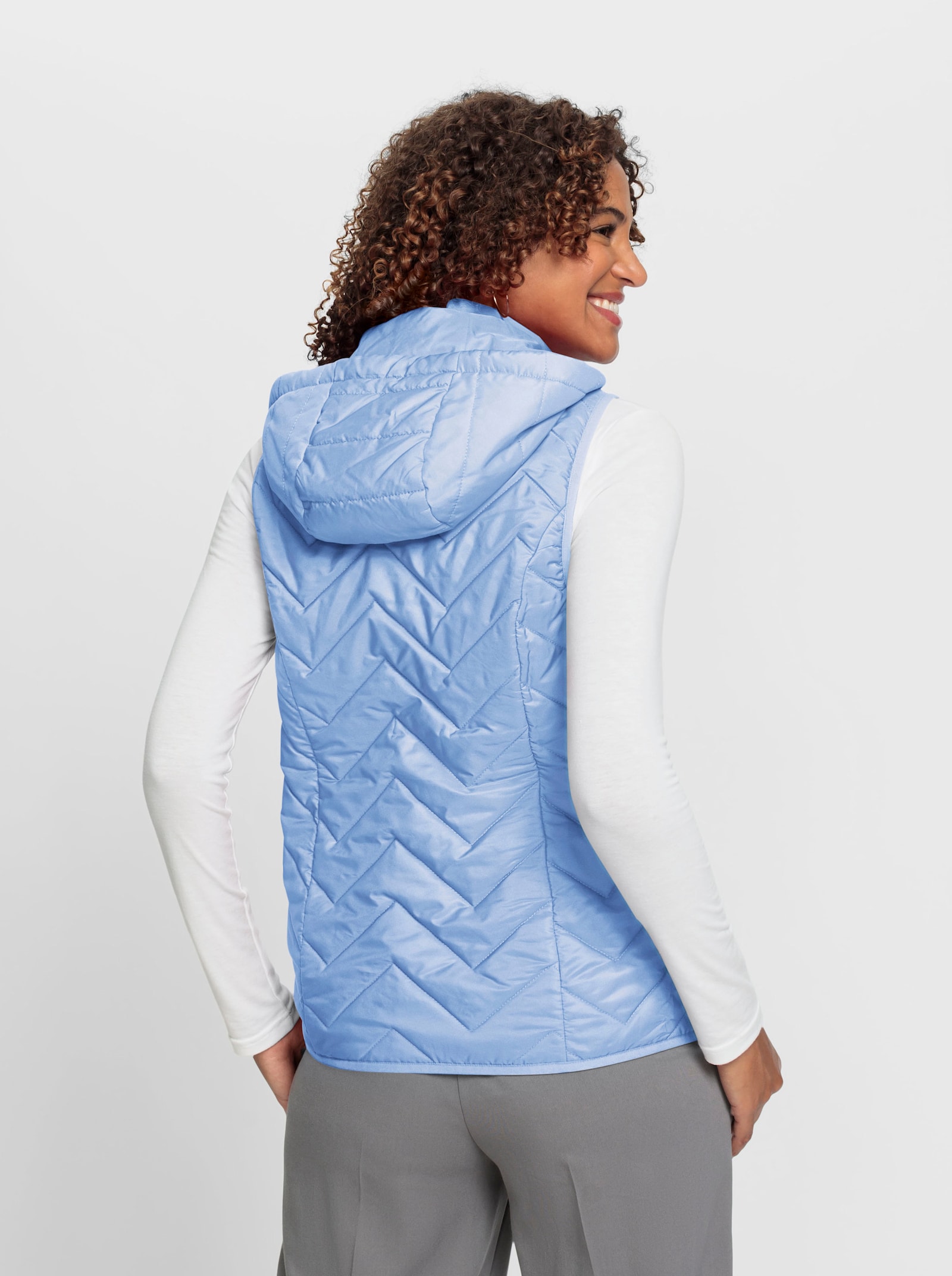 Steppweste im Zickzack-Muster - eisblau