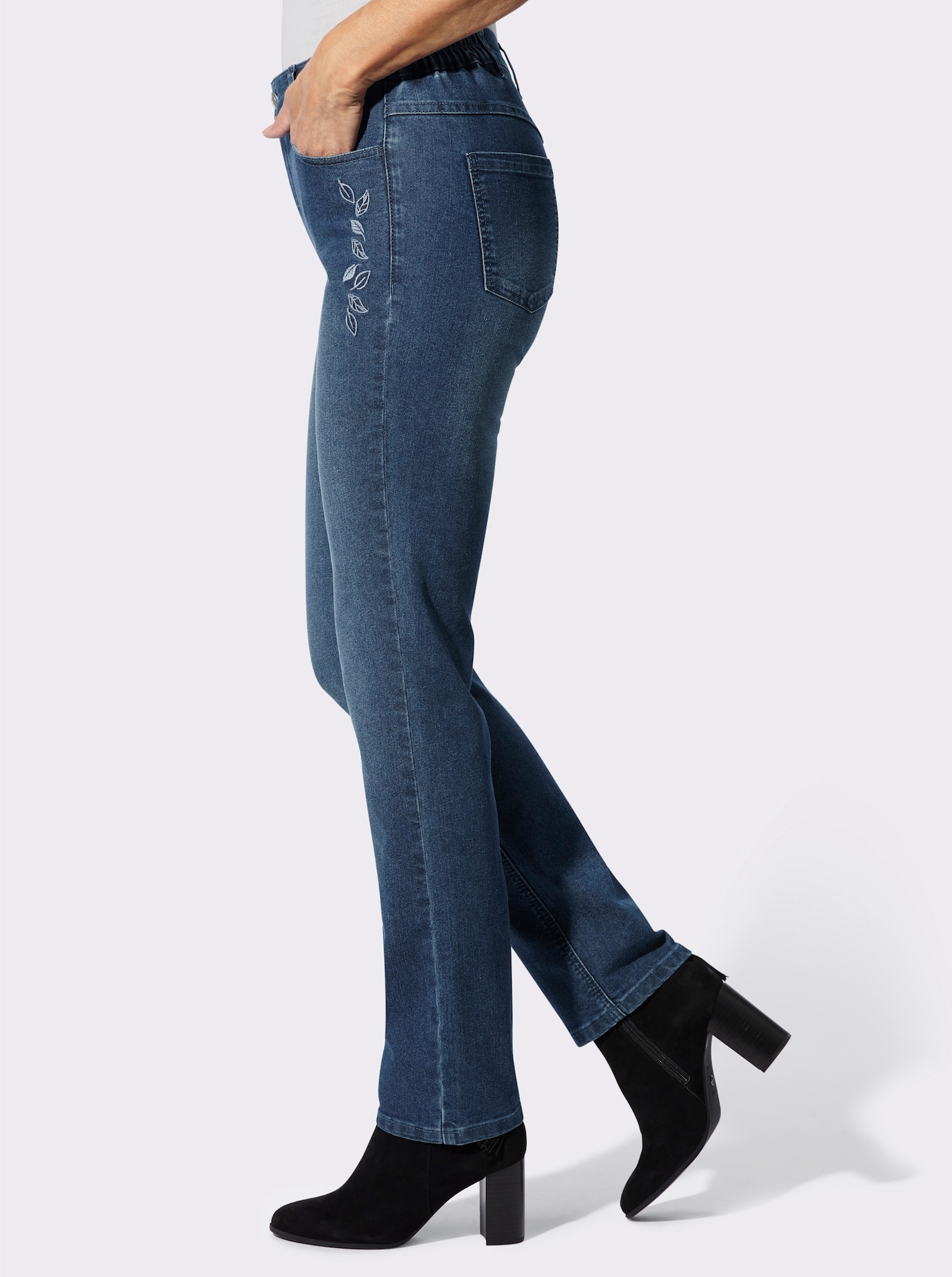 Stretch-Jeans mit ton-in-ton-farbener Stickerei - blue-stone-washed
