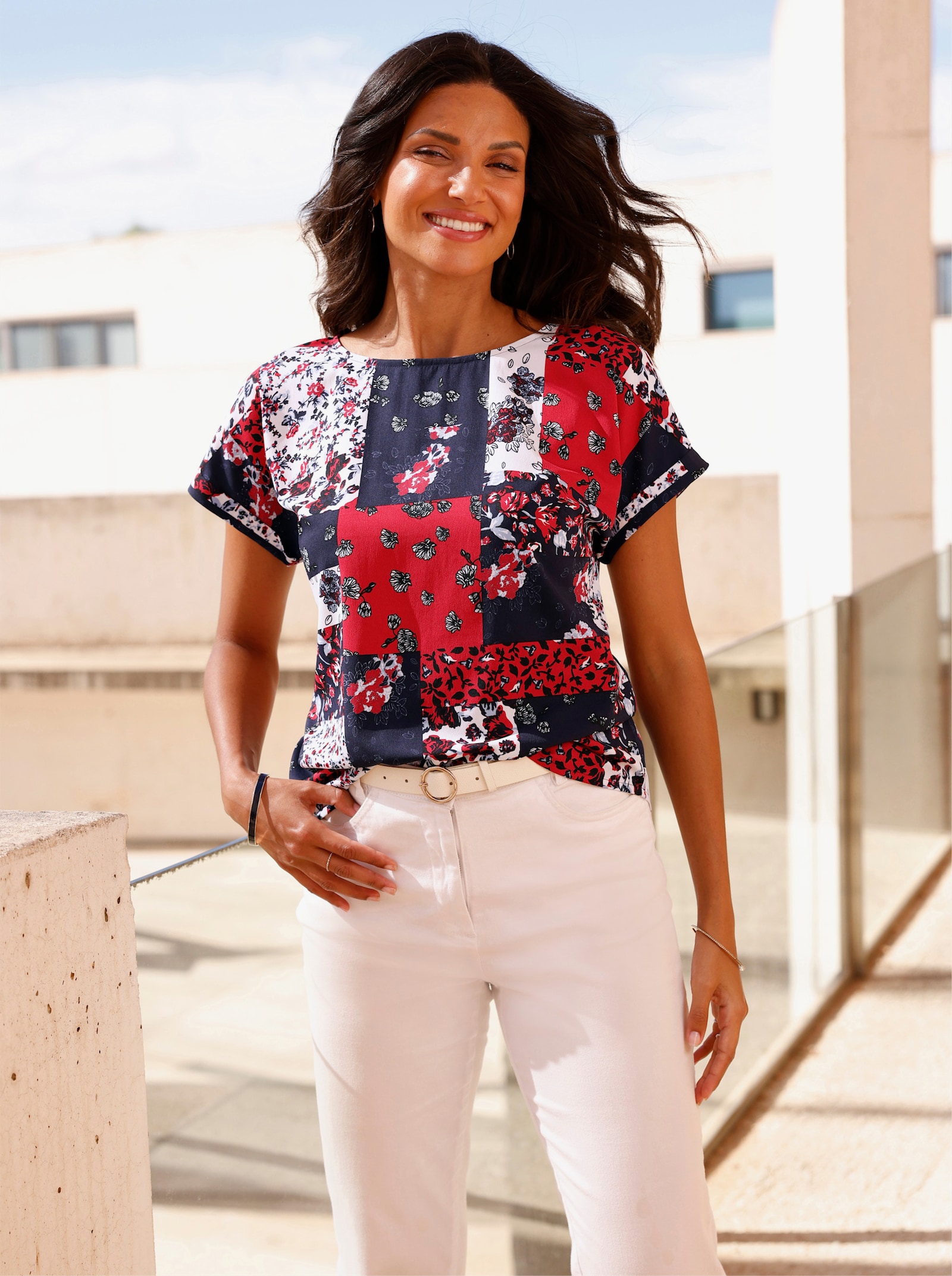 Schlupfbluse in pflegeleichter Qualität - marine-erdbeere-bedruckt