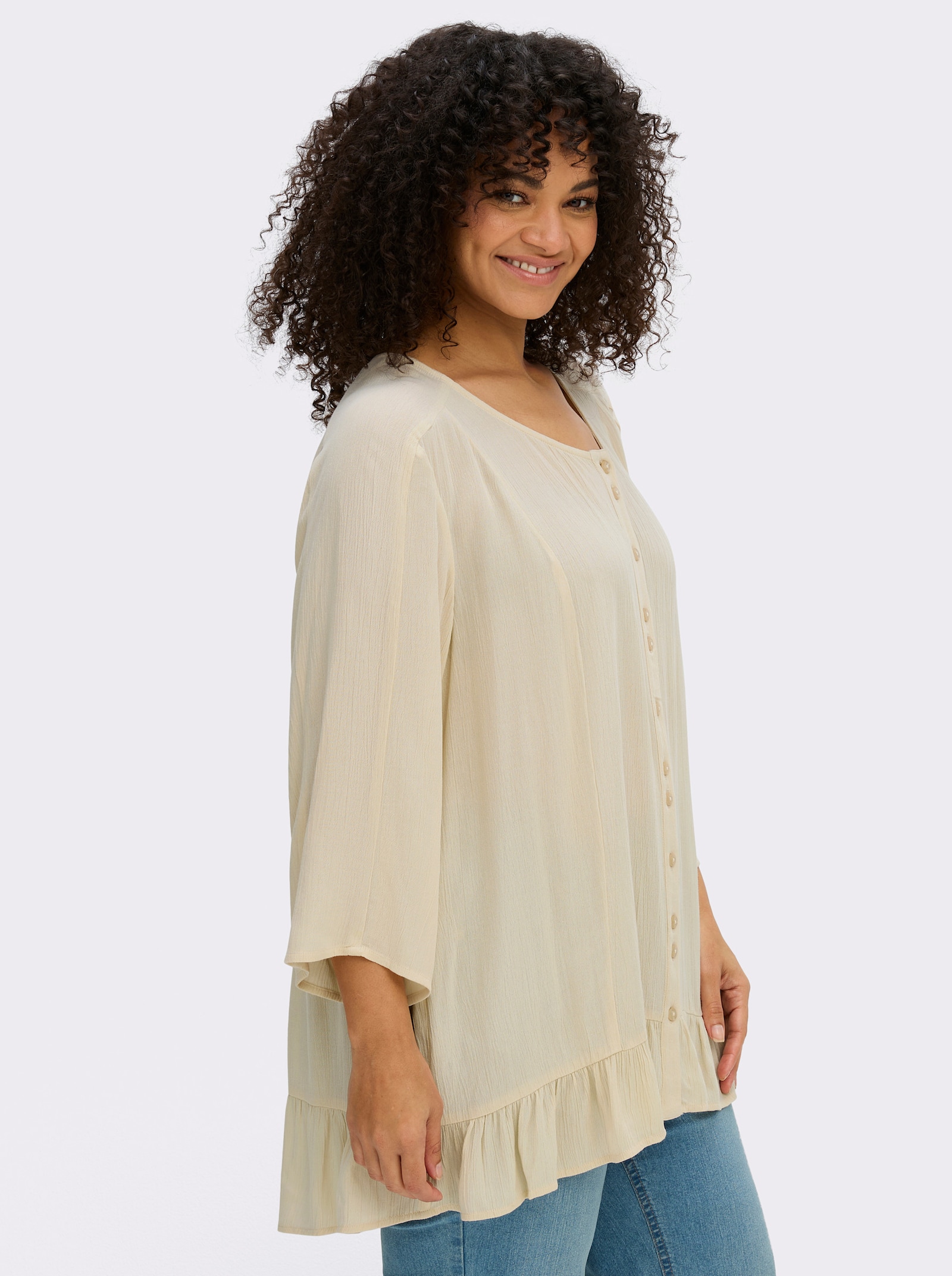sheego Crinklebluse mit Volant am Saum - sand