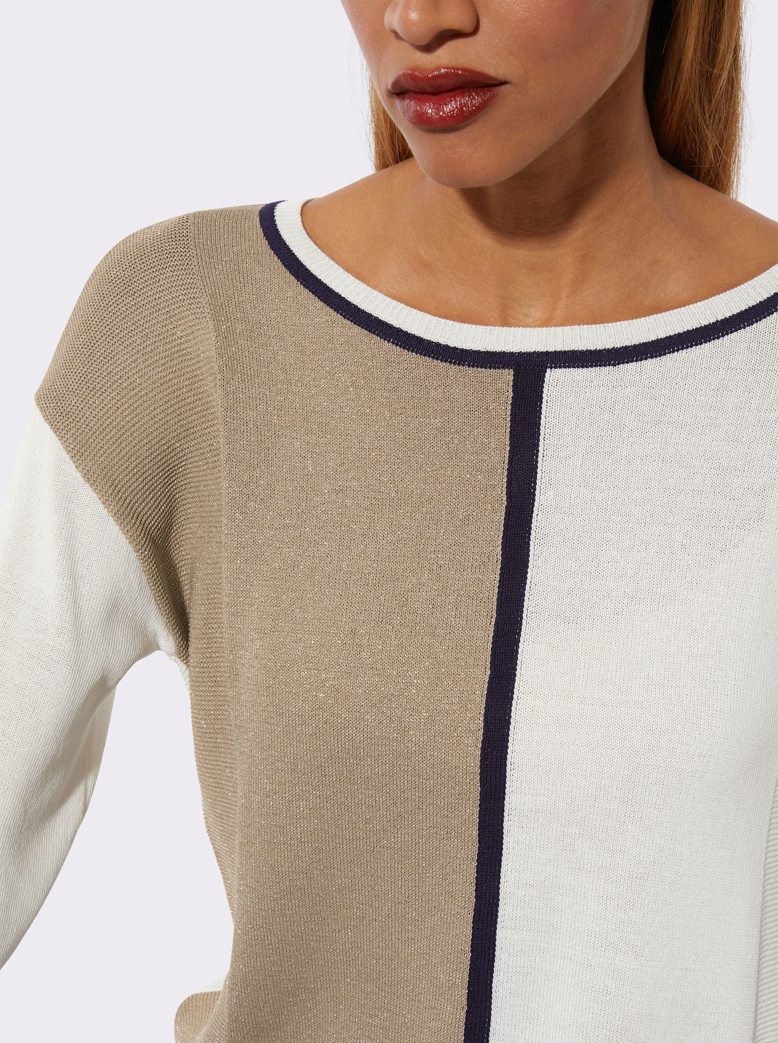 Rundhalspullover mit Glanzgarn - ecru-beige