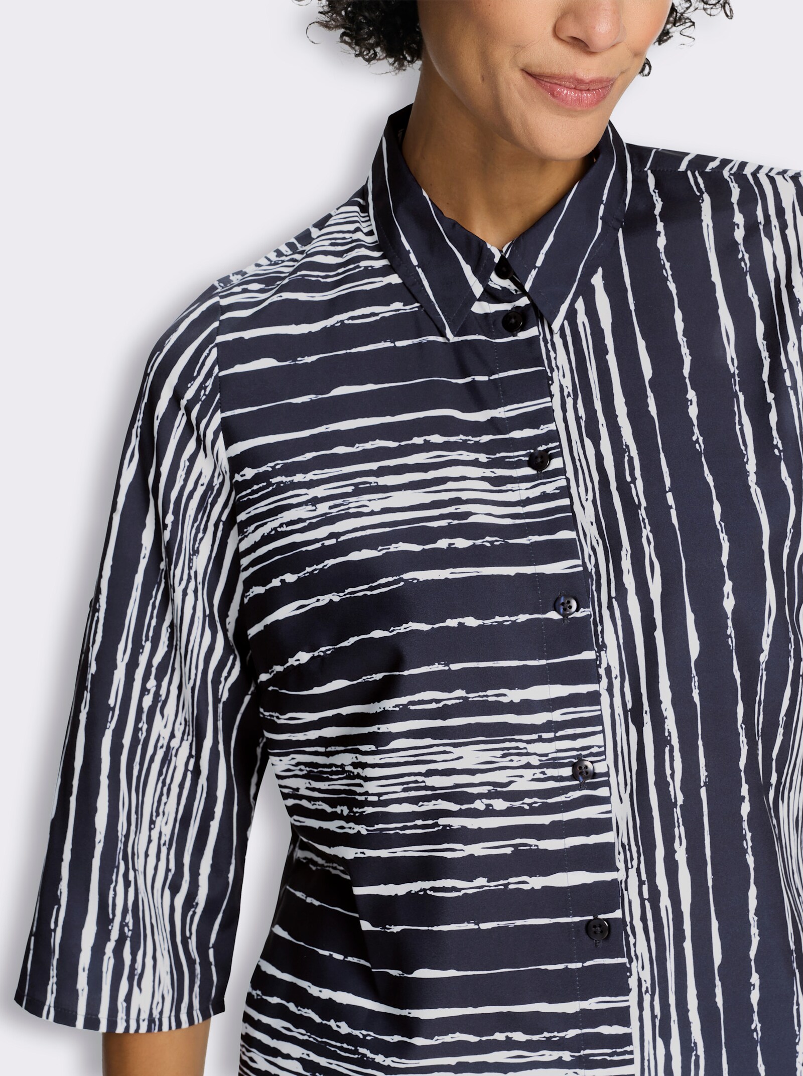 Longbluse mit Seitenschlitzen - marine-ecru-bedruckt