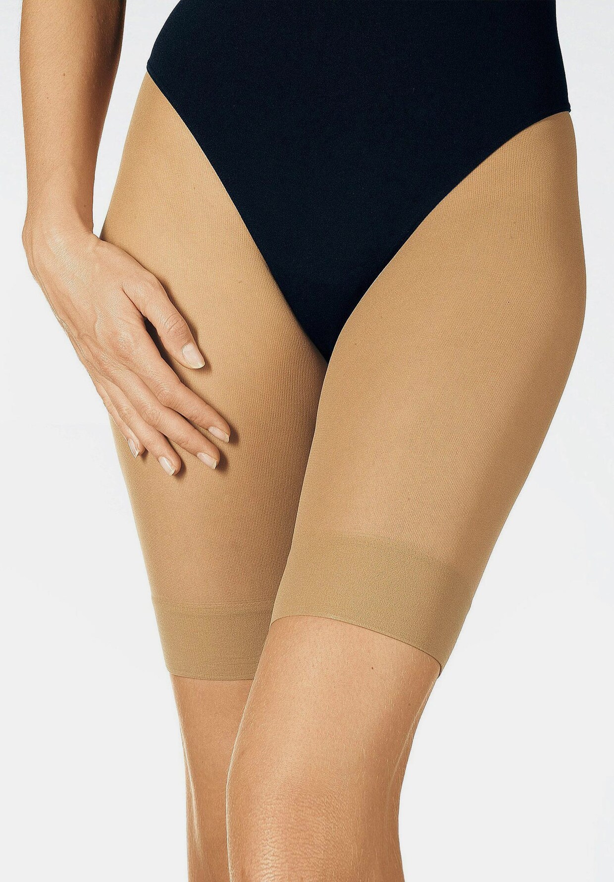 LASCANA Feinstrumpf-Kurzhose - natur