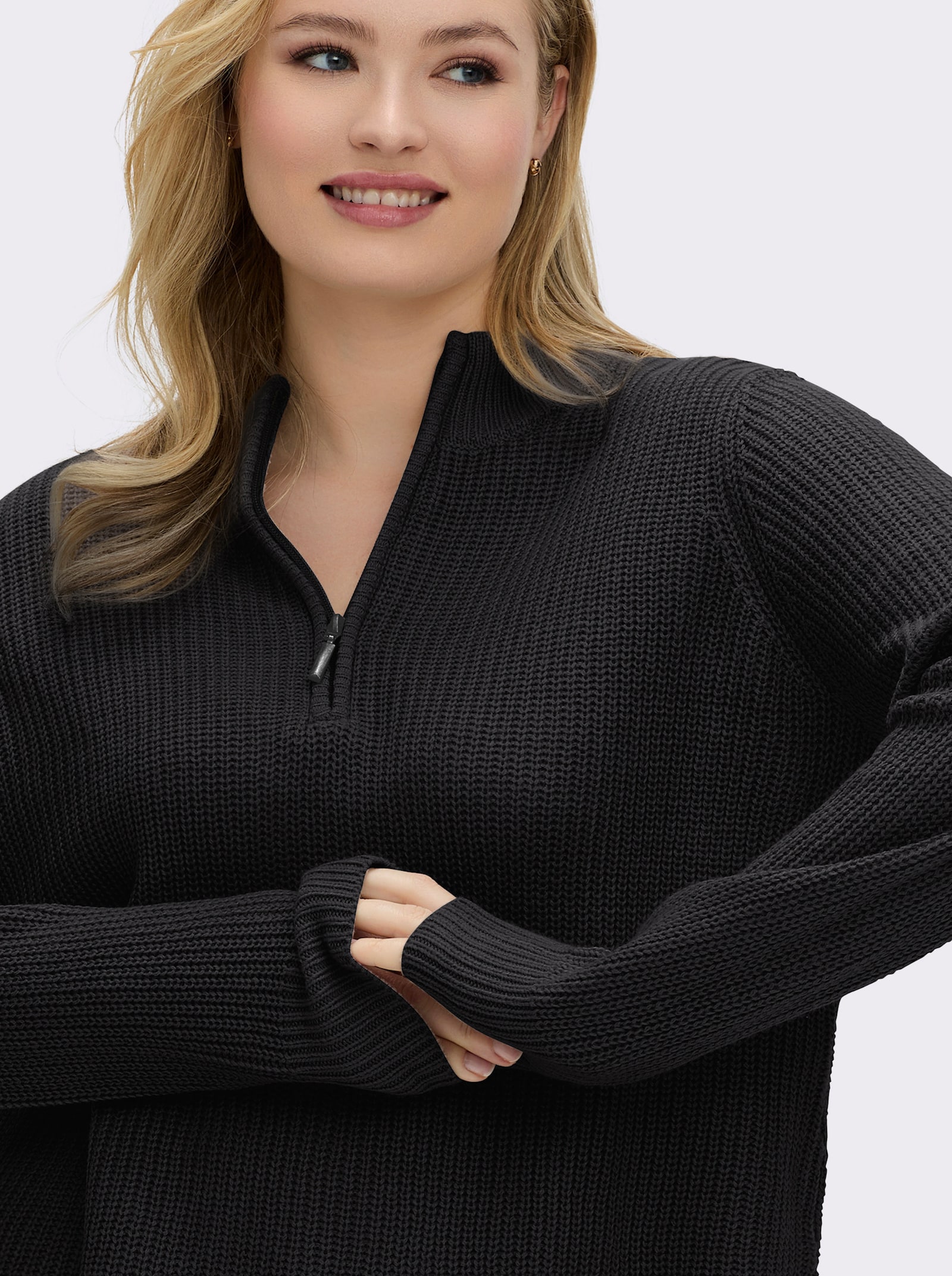 Stehkragenpullover in Patentstrick - schwarz