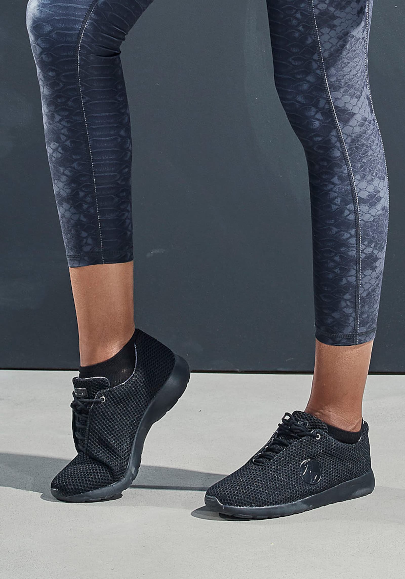 LASCANA ACTIVE Sneaker - schwarz