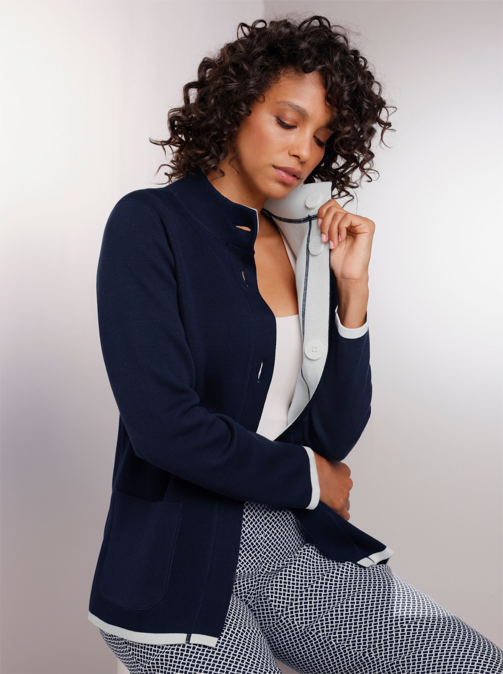 CREATION L PREMIUM Wendejacke aus Jacquard-Feinstrick - marine-weiß