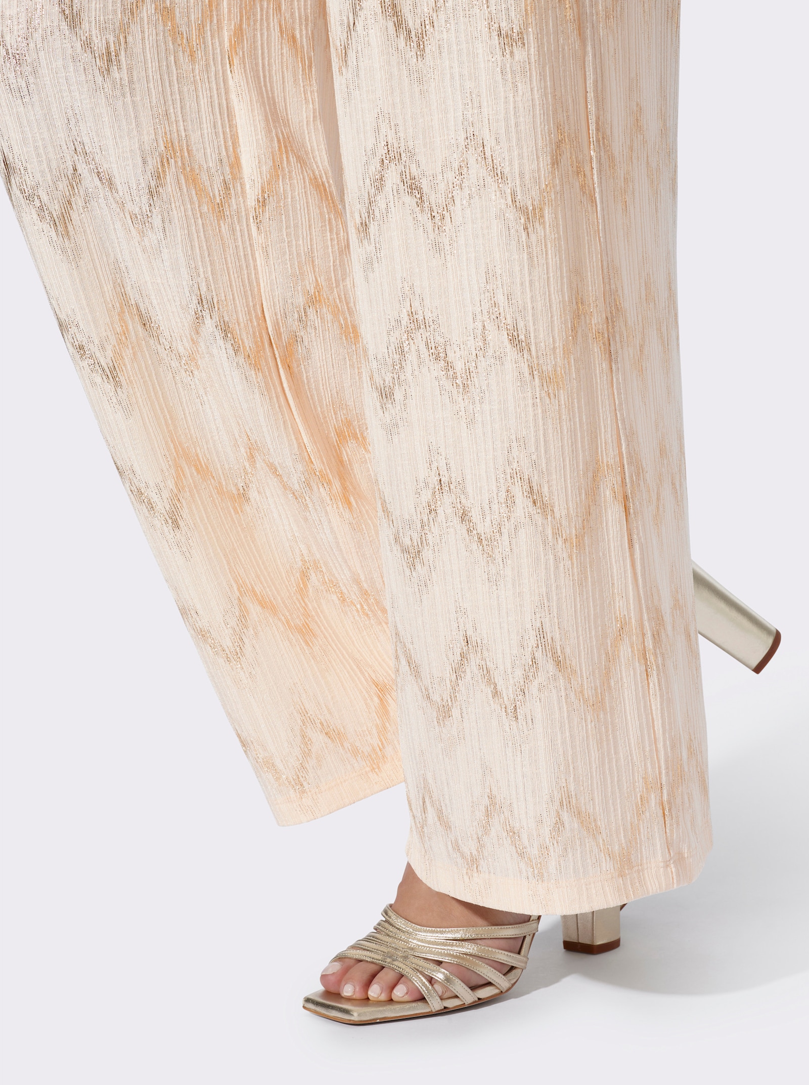 heine Schlupfhose mit glänzendem Zickzack-Muster - champagner-goldfarben-bedruckt