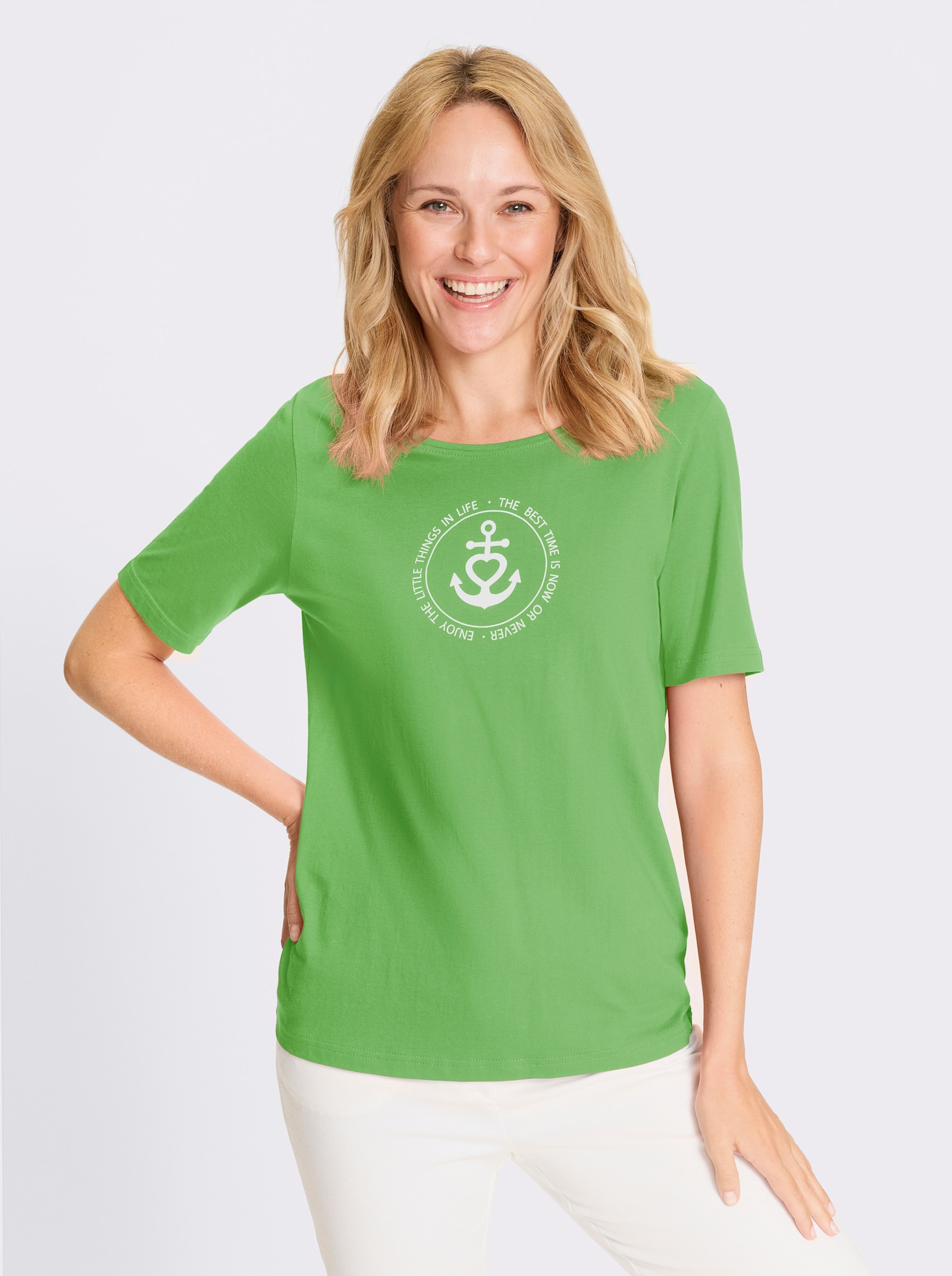 Kurzarmshirt im Marine-Look - apfel