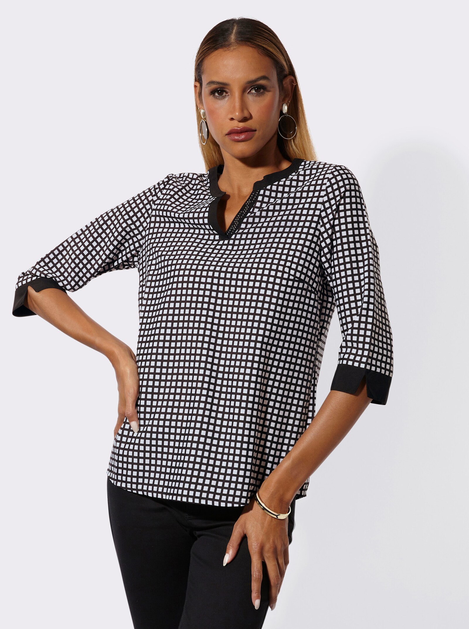 Druckbluse mit Kellerfalte hinten - schwarz-ecru-bedruckt