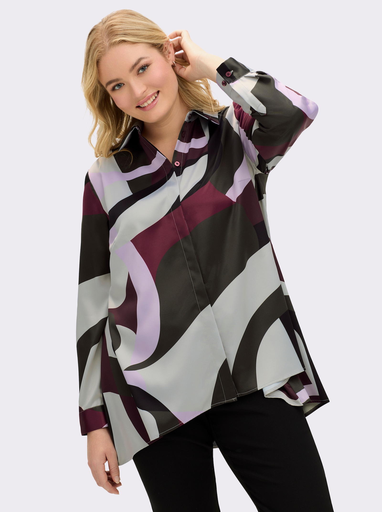 sheego Druckbluse in A-Linie, mit vorn verkürztem Saum - bordeaux-bedruckt