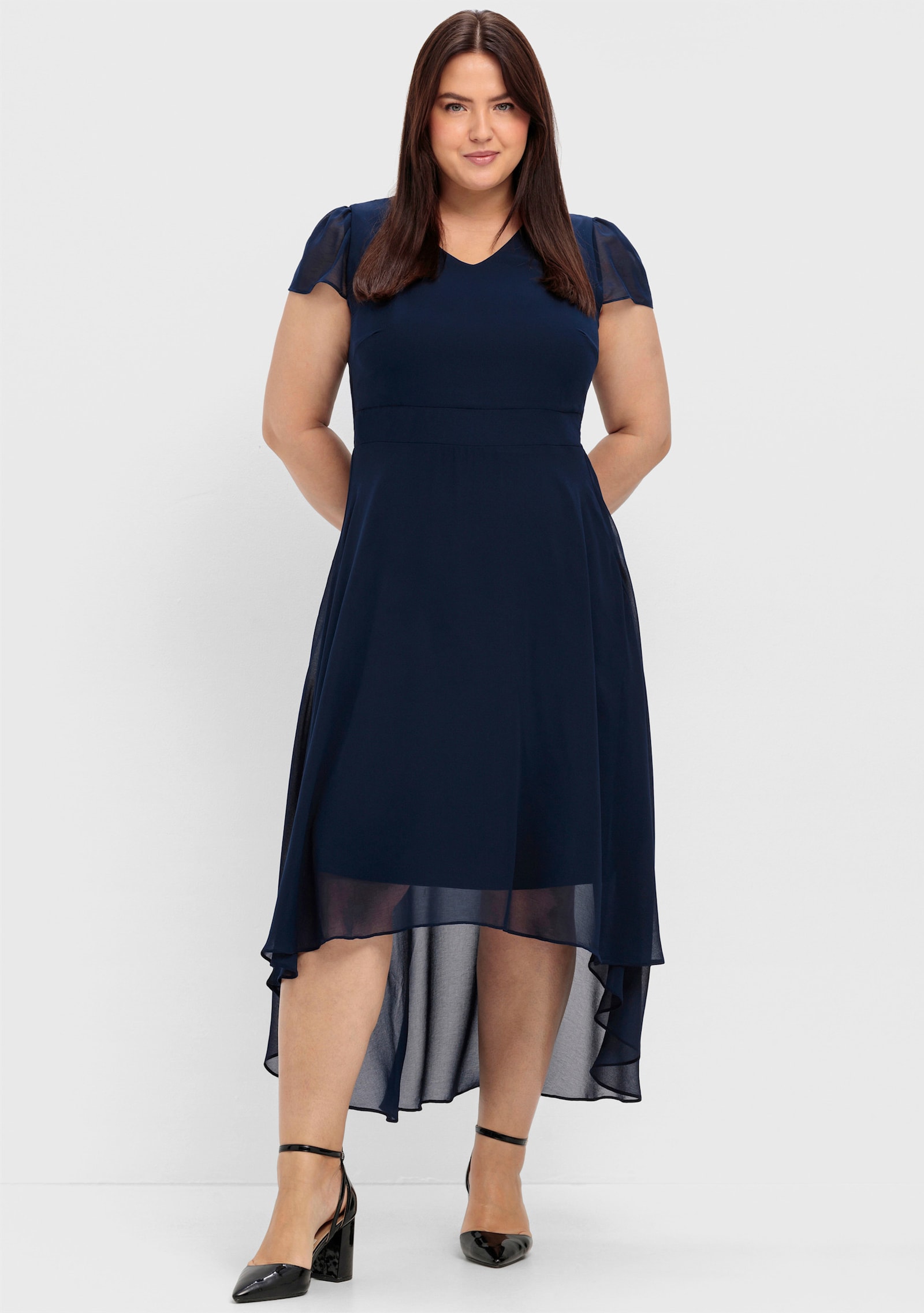 sheego Abendkleid mit Flügelärmeln - marine