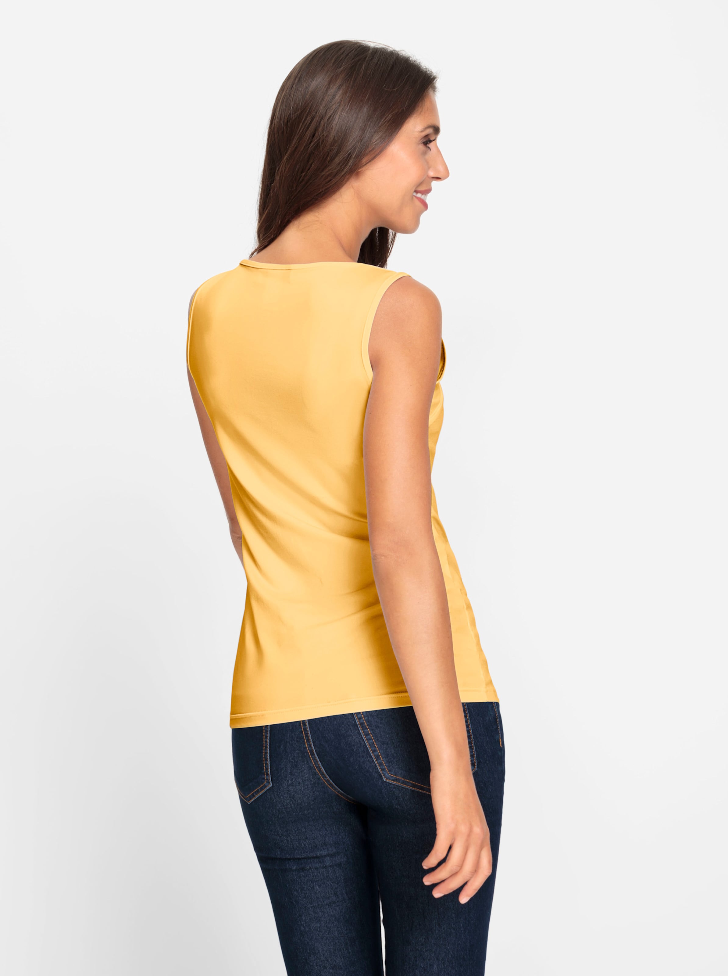 und Gelb günstig Kaufen-Shirttop in gelb von heine. Shirttop in gelb von heine <![CDATA[Shirttop Perfekt für unterwegs durch angenehme, knitterarme Tactel-Qualität. Mit breiten Trägern und schönem Carré-Ausschnitt. Figurbetonter Schnitt mit dekorativen Teilungsnähten.]]>. 