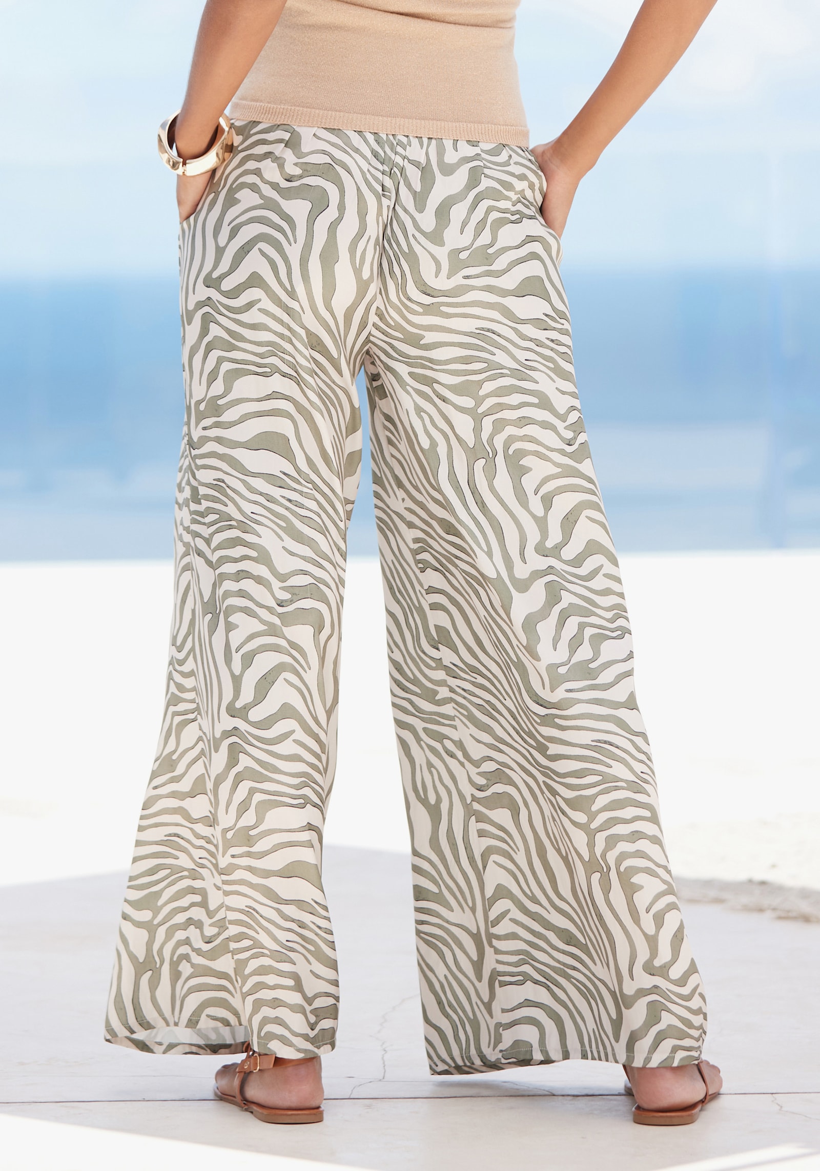 LASCANA Webhose - khaki-beige bedruckt