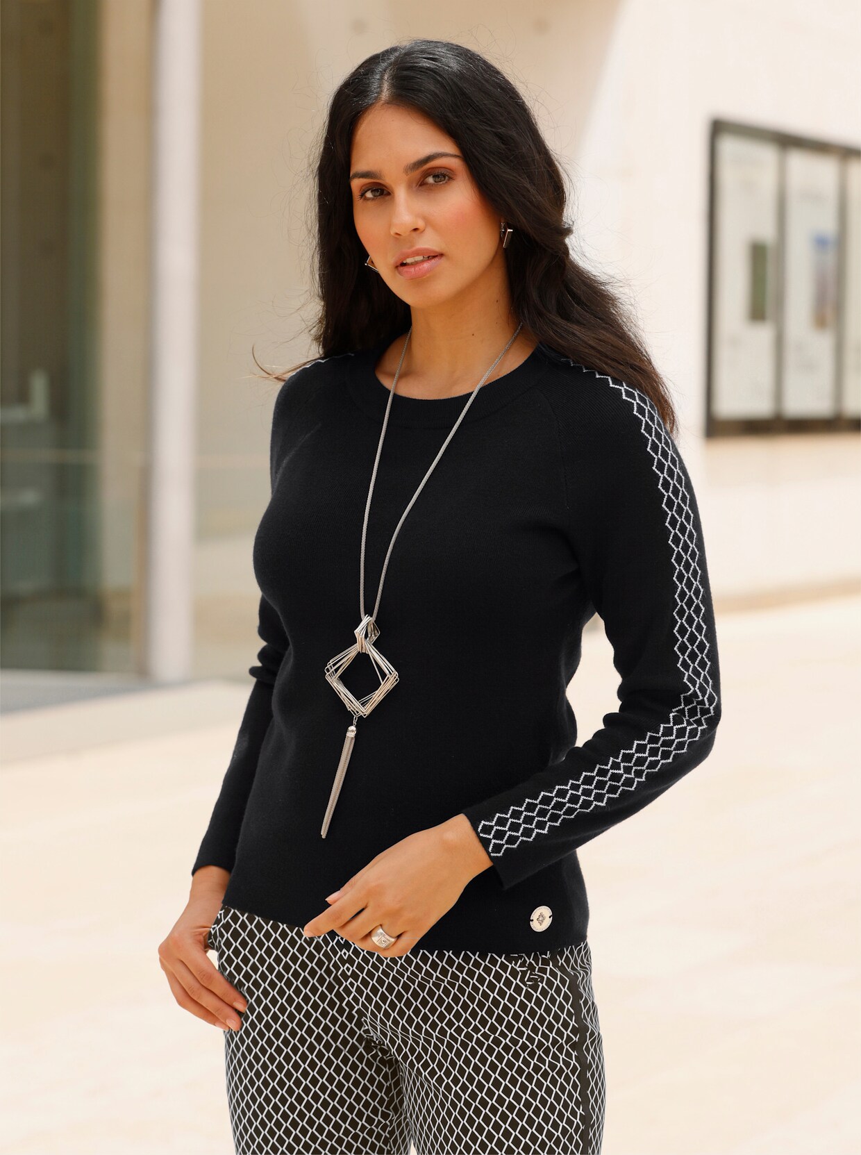Pullover met lange mouwen - zwart/wit gedessineerd