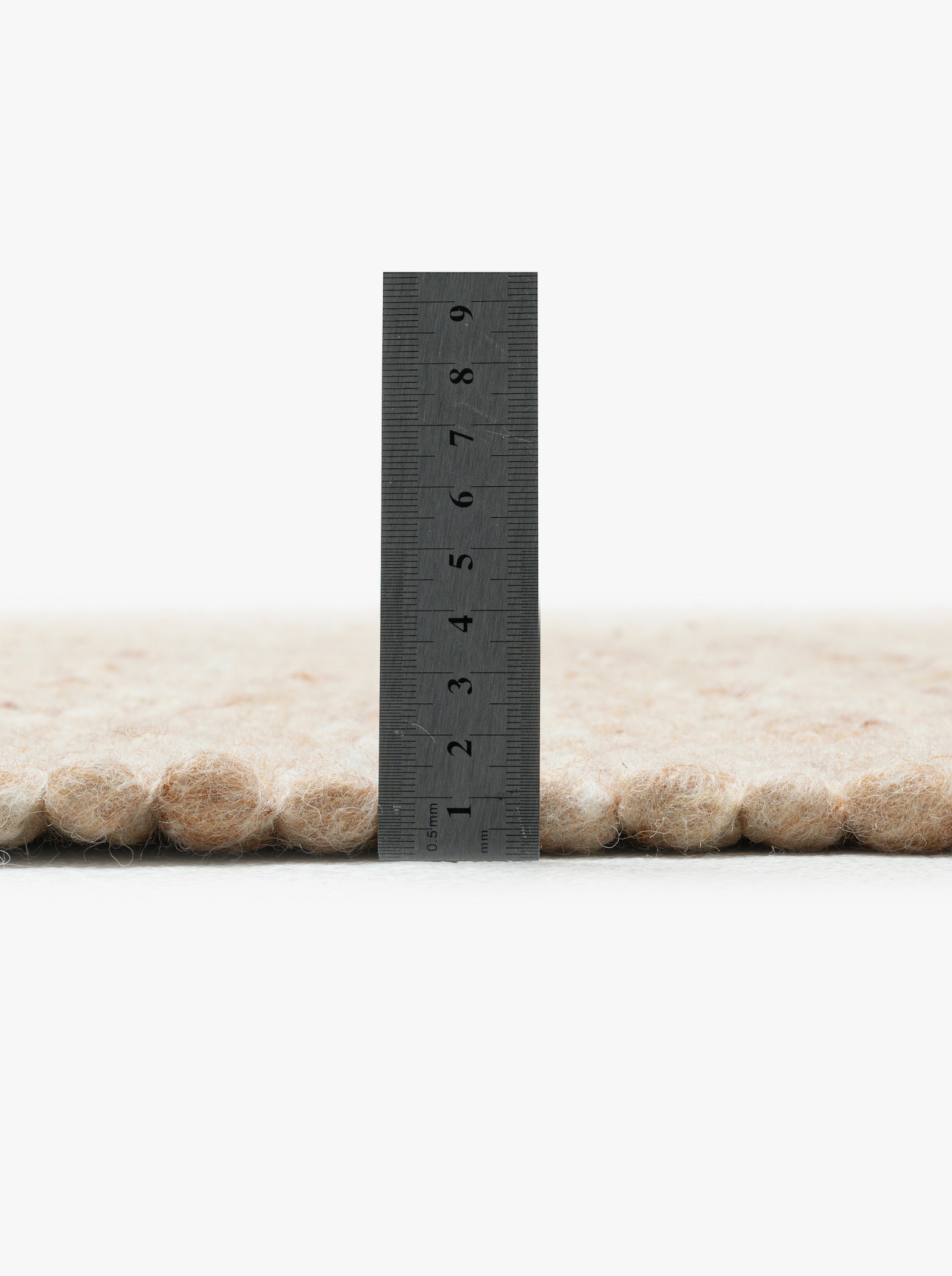 Theko Handwebteppich - dunkelbeige