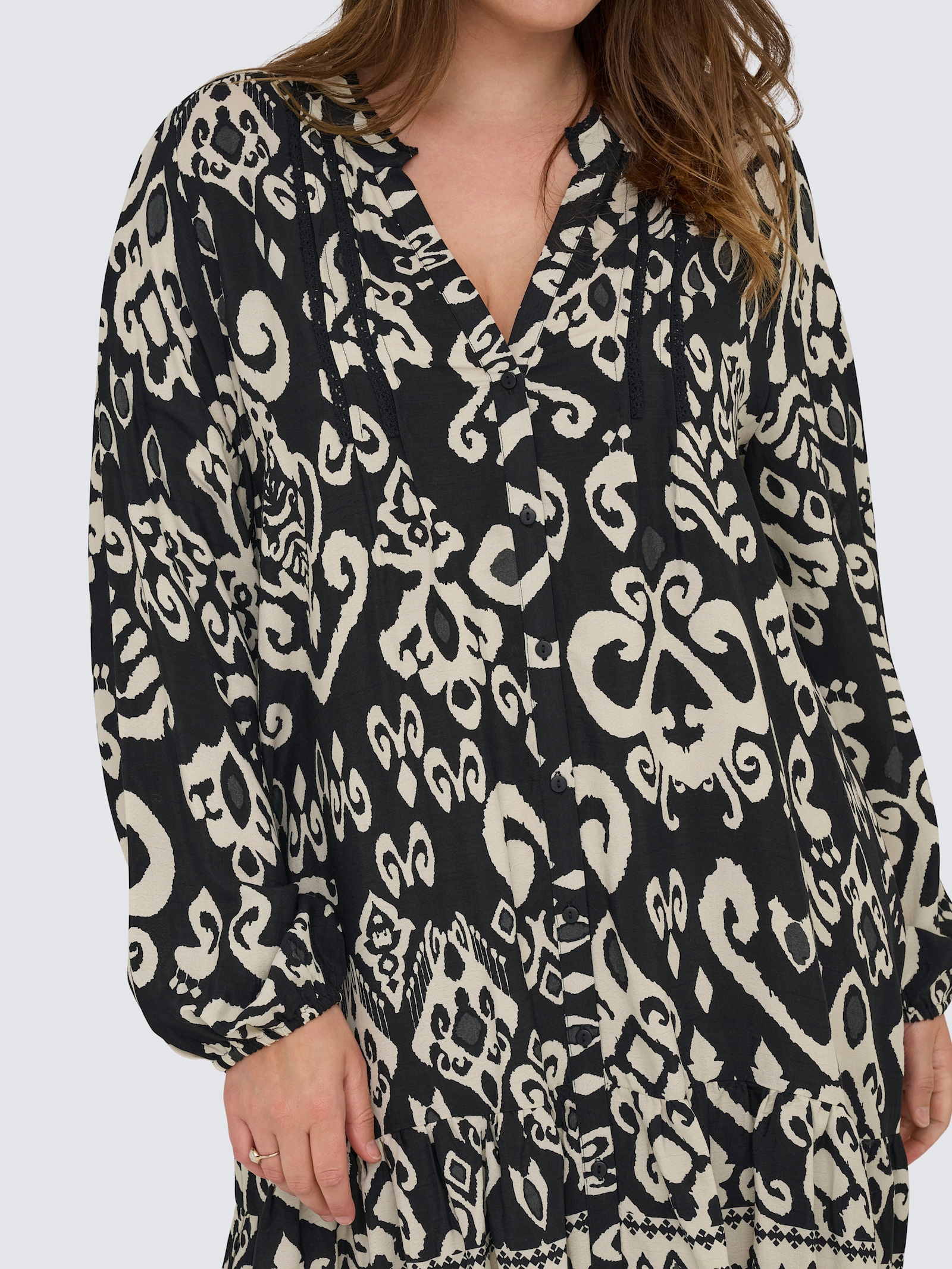 ONLY CARMAKOMA Sommerkleid - black aop:white