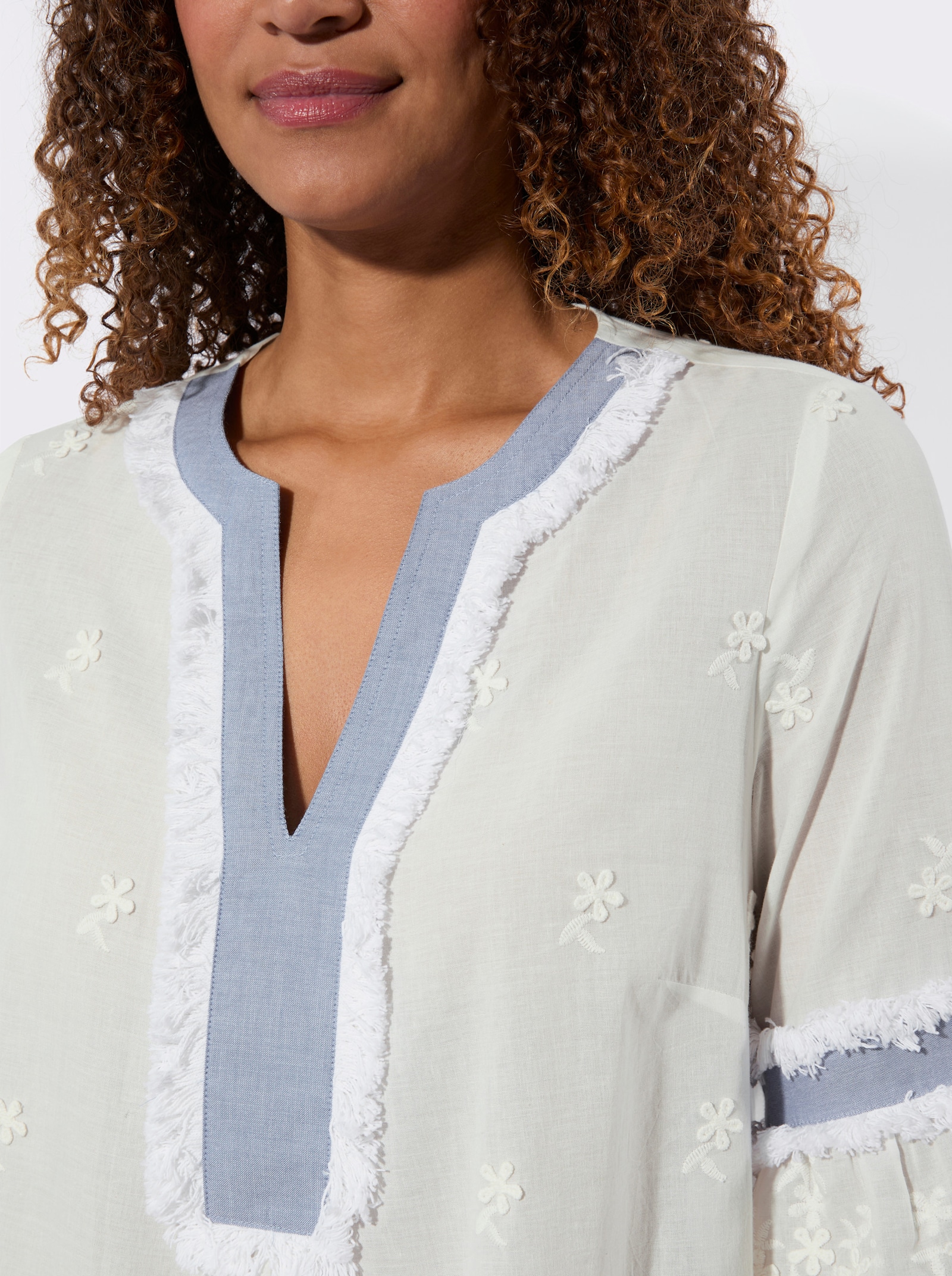 Tunika mit Lochmuster - weiß