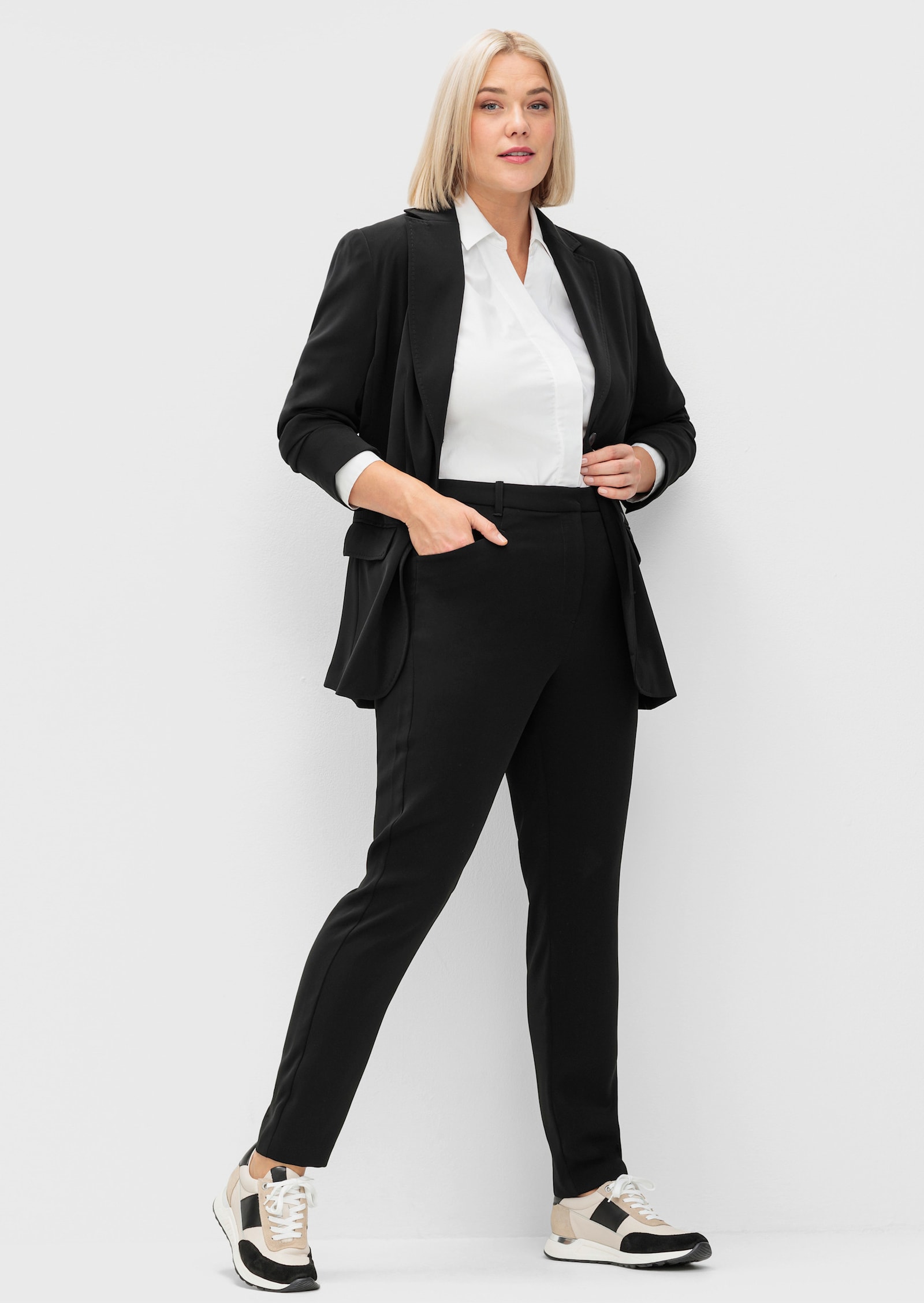 sheego Hose mit schmalem Bein, knitterarm - schwarz